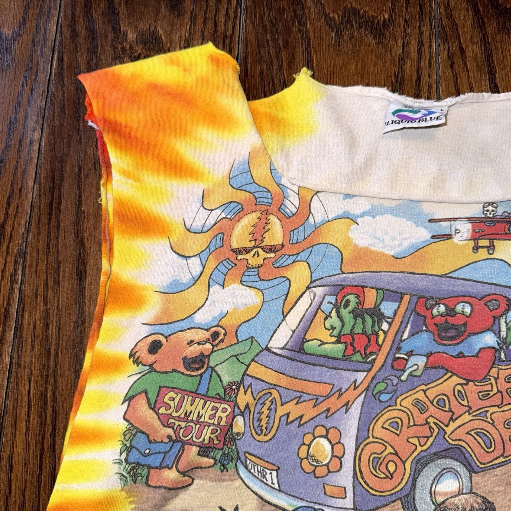 Liquid Blue VINTAGE Liquid Blue Grateful Dead Shirt Mens Tie Dye 1994 Summer Tour Large Cut Tank 27" Long 20.25" Wide Size US L / EU 52-54 / 3 - 3 Thumbnail