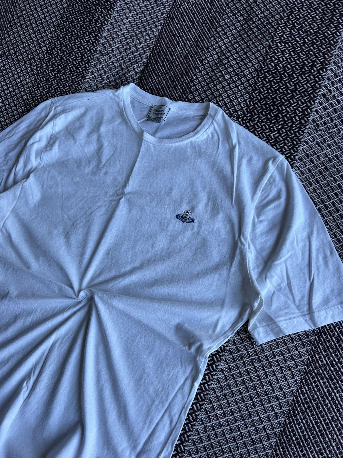 Vivienne Westwood Vivienne Westwood Luxury Small Logo T-shirt Solid Size XL Size US XL / EU 56 / 4 - 6 Thumbnail