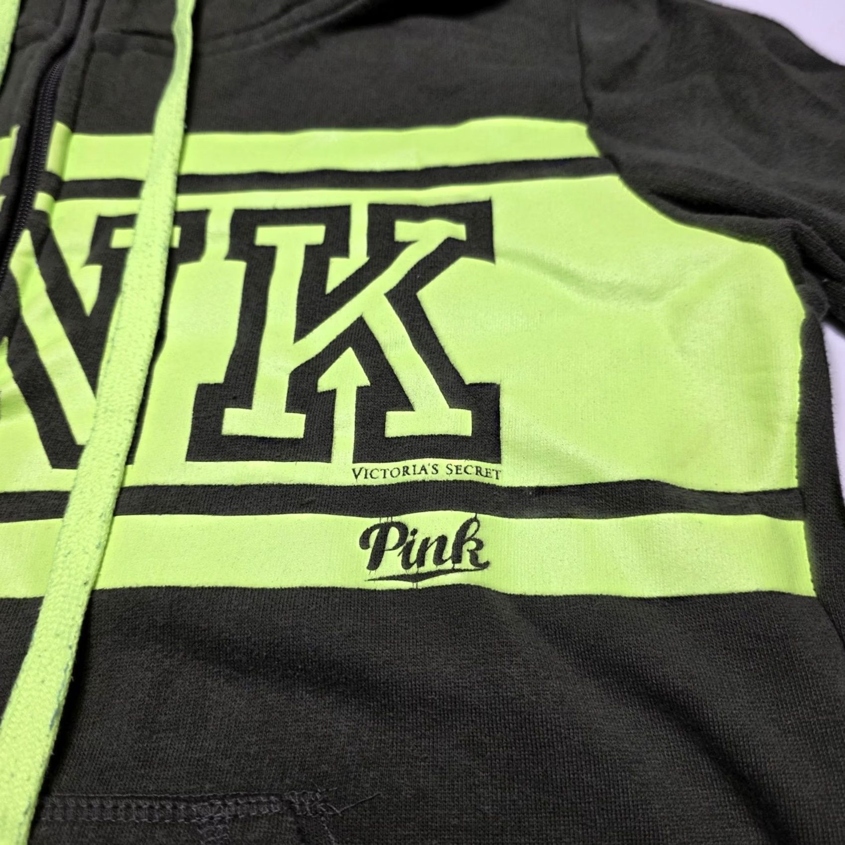 Victoria's Secret VINTAGE? No. Victoria's Secret PINK Army Green 1/2 Zip Hoodie Sweatshirt XS Women Pullover Long Sleeve Activewear Casual Boys? Size XS / US 0-2 / IT 36-38 - 4 Thumbnail