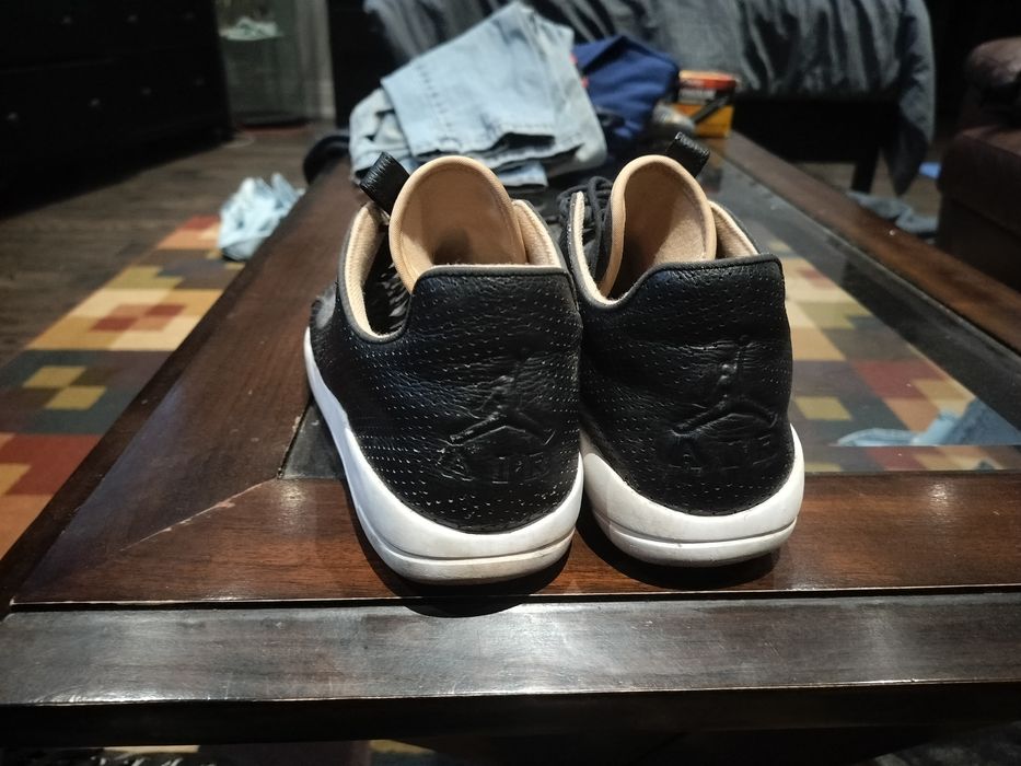 Jordan eclipse size outlet 12