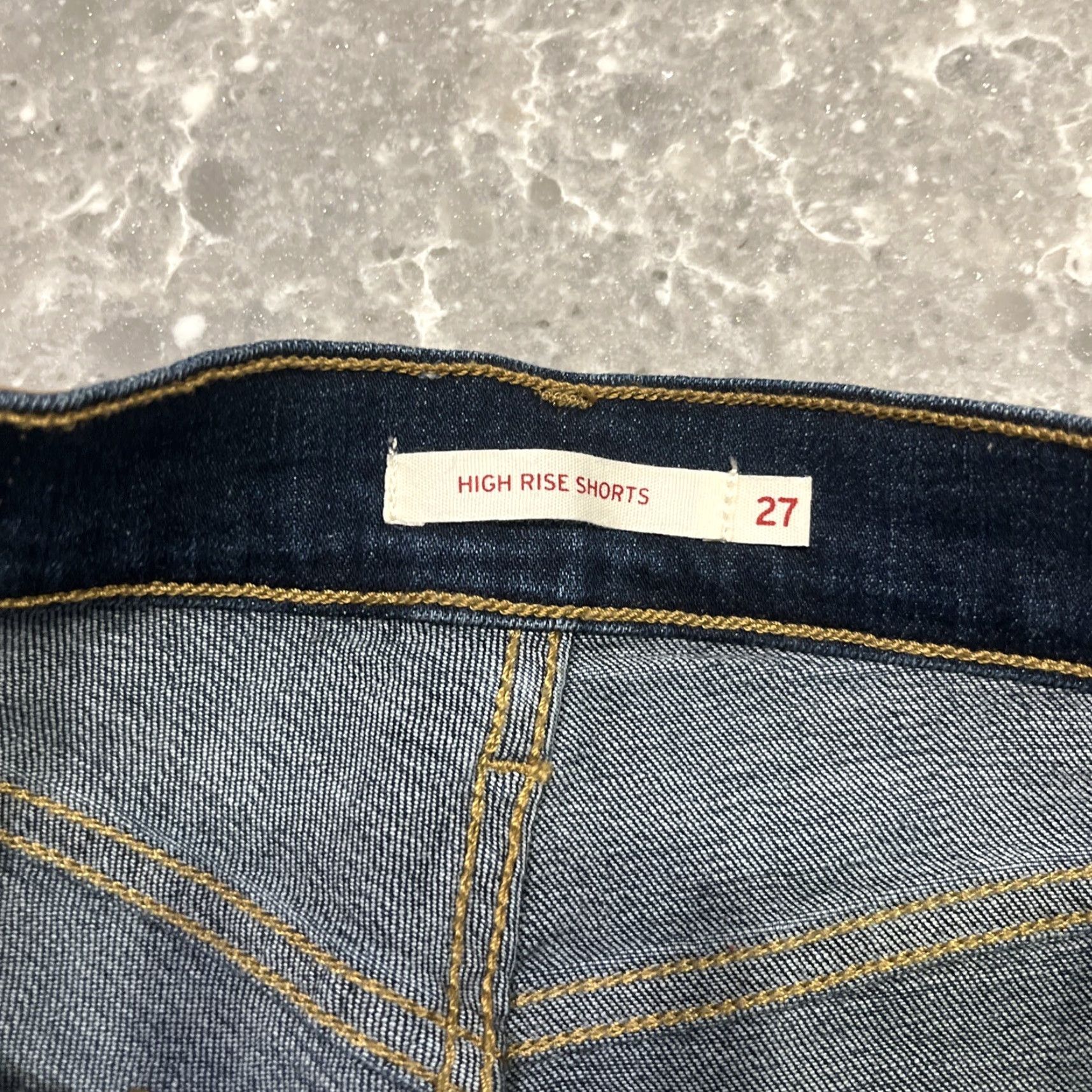 Levi's Levis Fit High Rise Raw Hem Womens 27 Tag Size 27" / US 4 / IT 40 - 3 Thumbnail