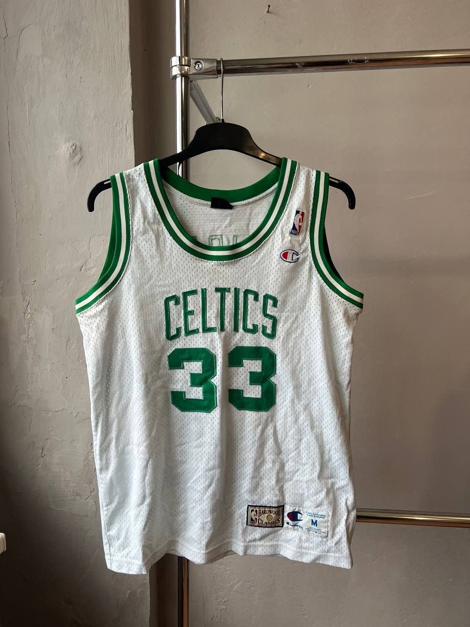 NBA VINTAGE BOSTON CELTICS #33 BIRD CHAMPION NBA JERSEY SIZE M Size US M / EU 48-50 / 2 - 2 Thumbnail