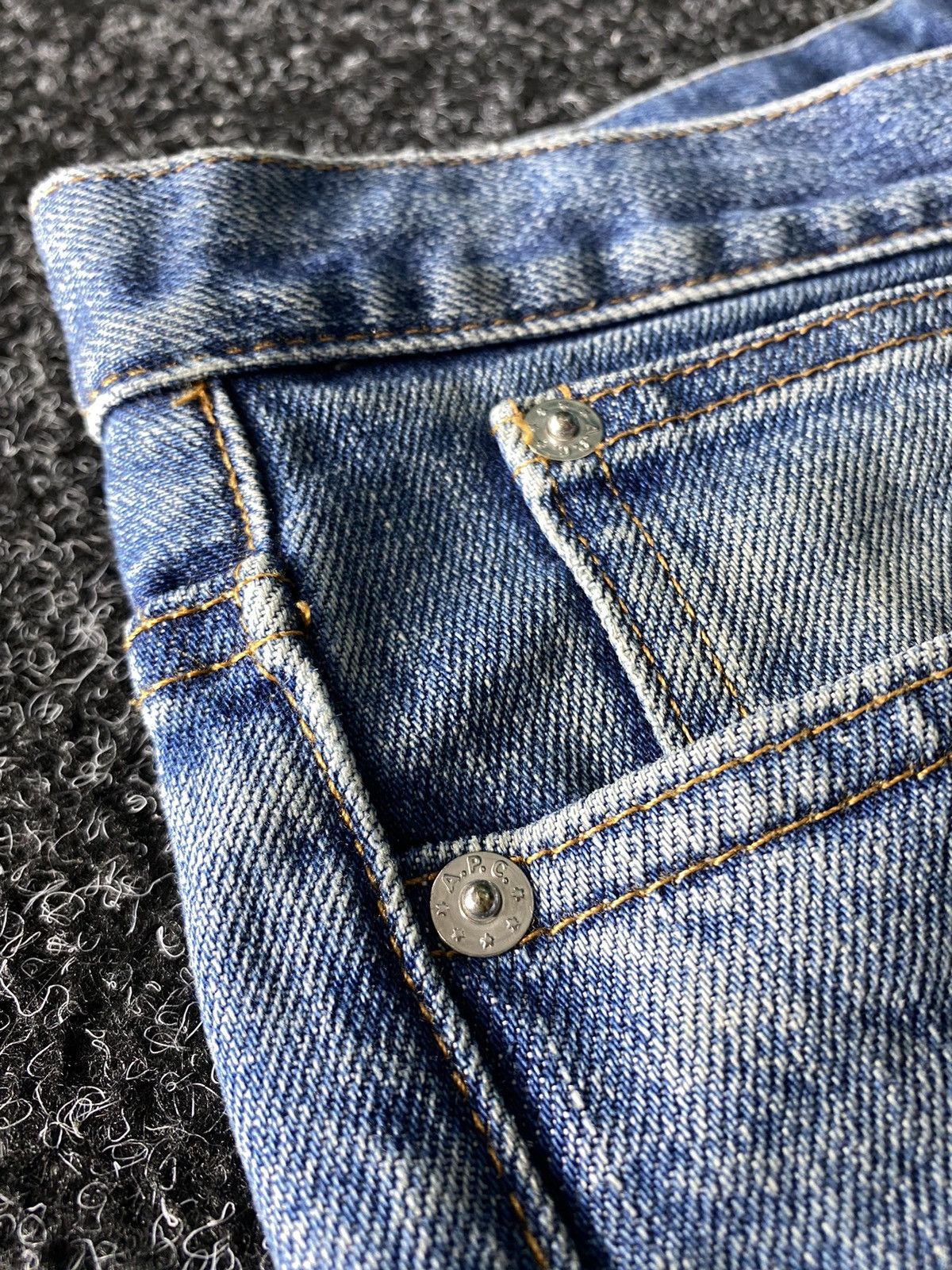 A.P.C. × Vintage Vintage A.P.C Faded Blue Jeans pants Size US 30 / EU 46 - 7 Thumbnail