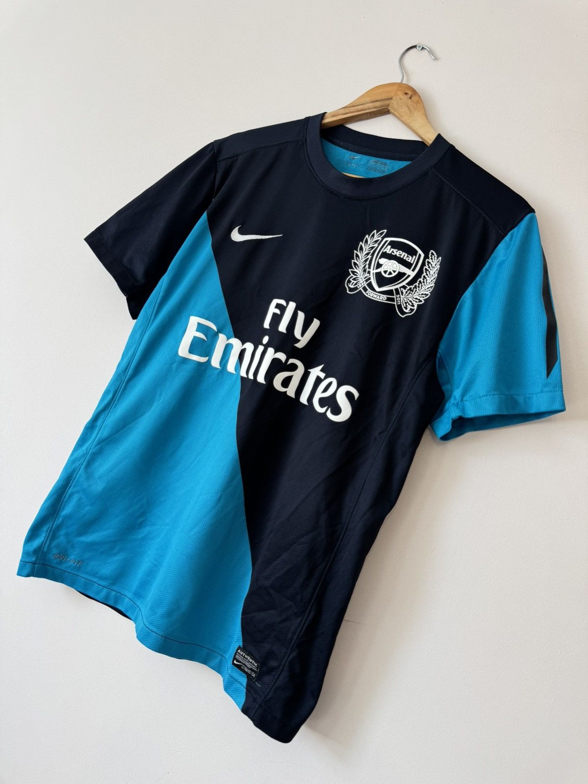 Nike Arsenal 2011-2012 Away Soccer Jersey Football Shirt Kit Size US M / EU 48-50 / 2 - 3 Thumbnail