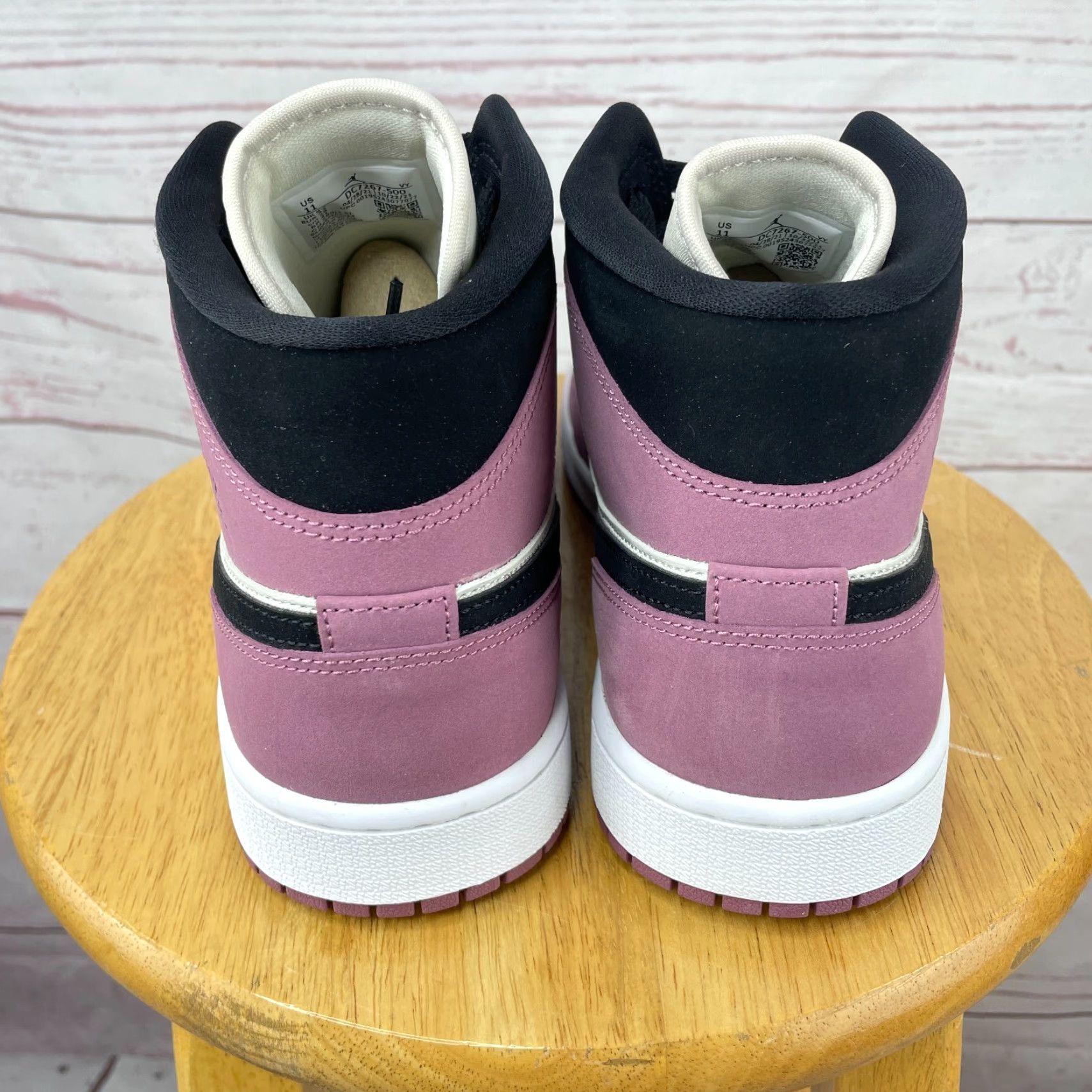 Jordan Brand Nike Air Jordan 1 Women's Mid SE Light Mulberry Black DC7267-500 Size 11 New Size US 9 / IT 39 - 6 Thumbnail