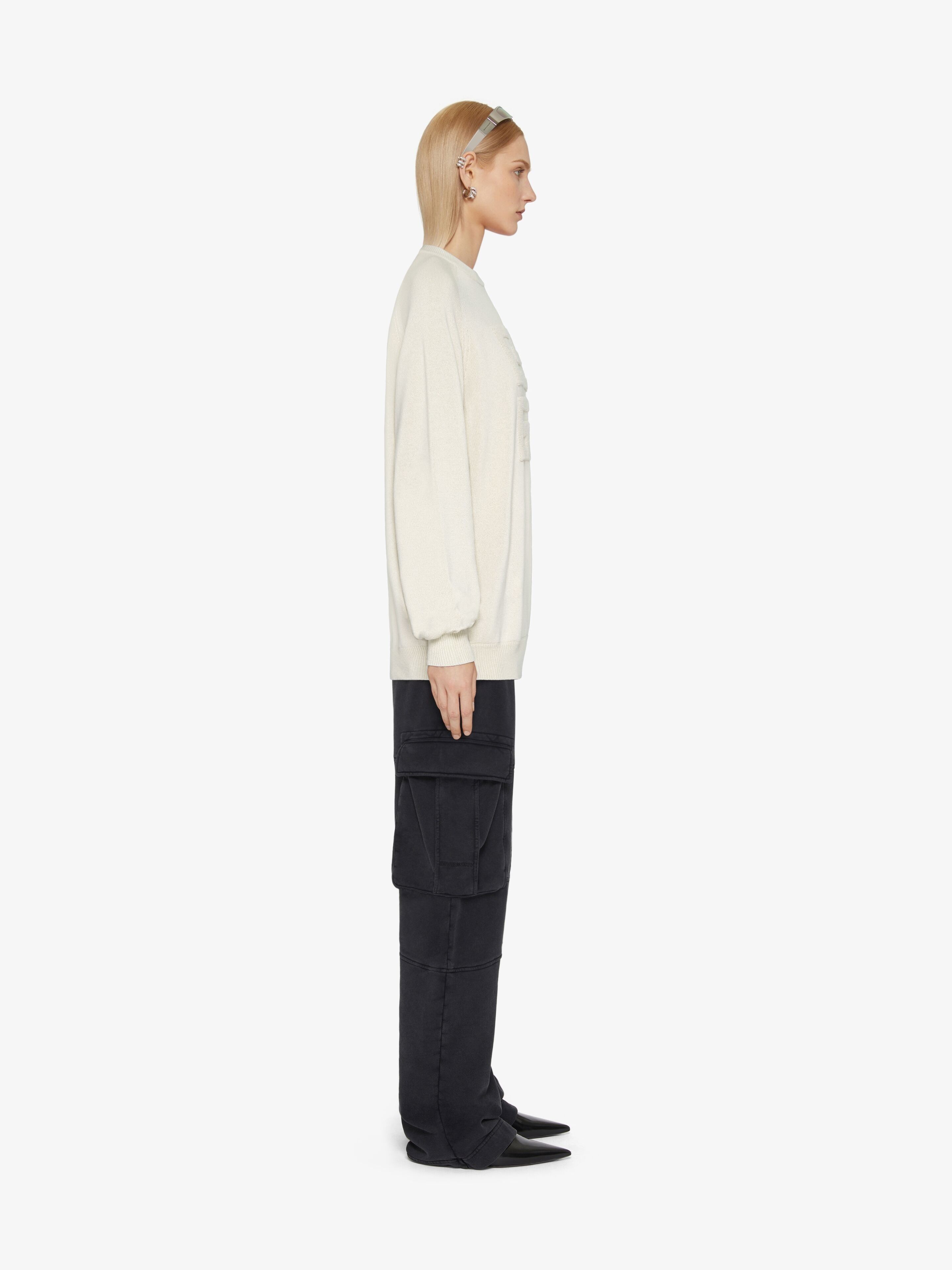 o1w1db10825 Bicolor Crewneck Sweater Front 4G in Ivory