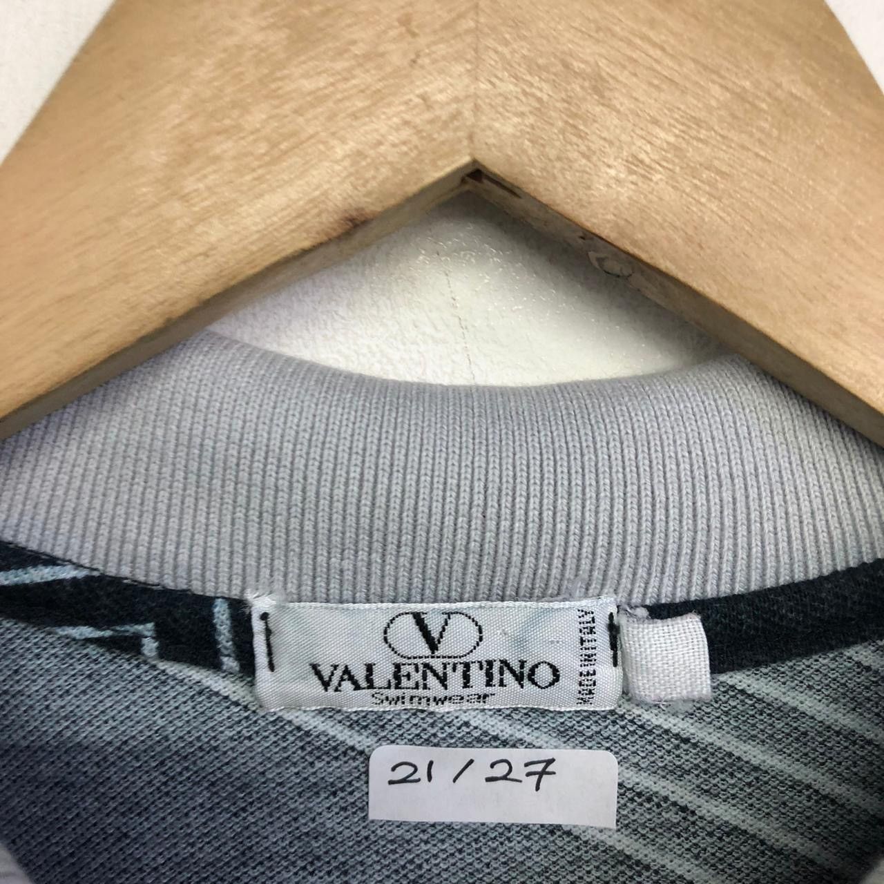 Valentino × Vintage *Rare!! Vintage VALENTINO Full print design polo tee Size US L / EU 52-54 / 3 - 9 Thumbnail