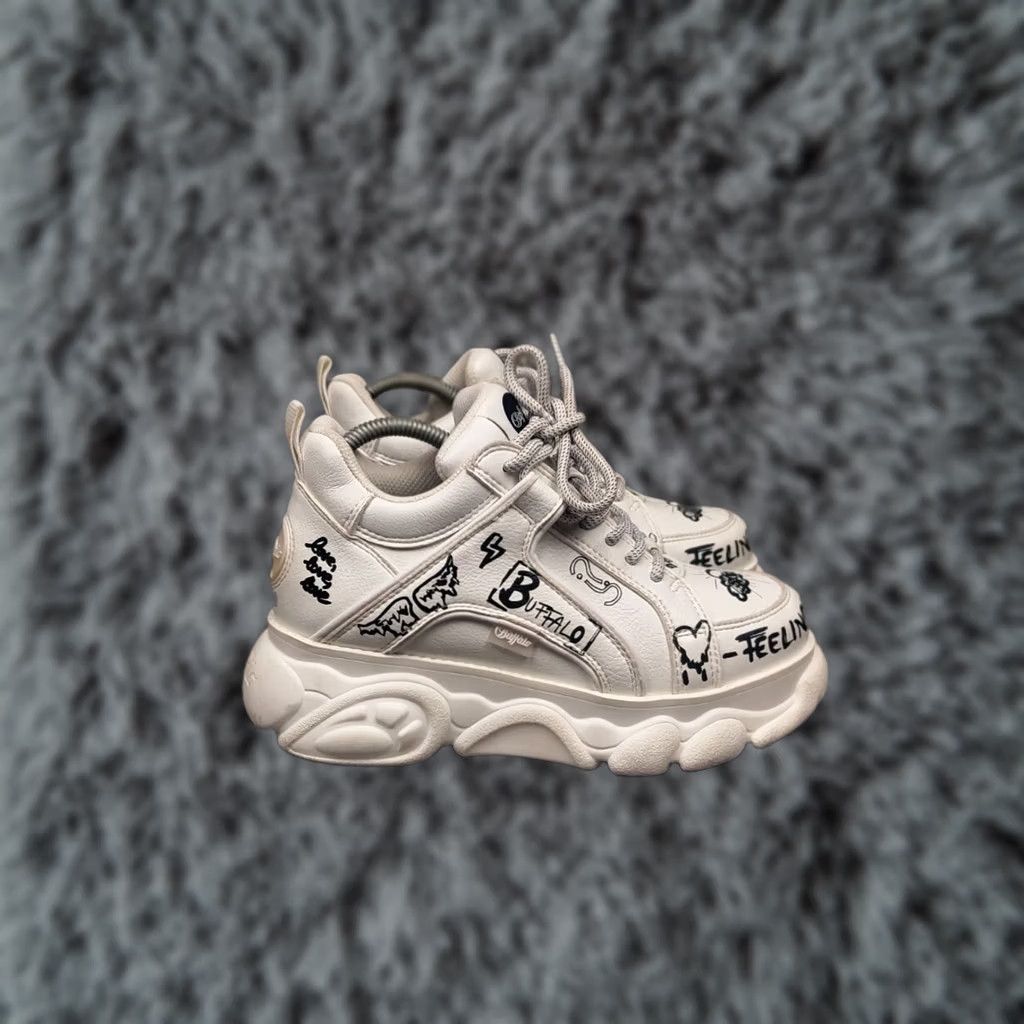 Buffalo London Buffalo Superge White Sneakers Women's 37 US 6.5 90s London Paint Logo Low Top Casual Activewear Running Size US 7 / IT 37 - 1 Thumbnail