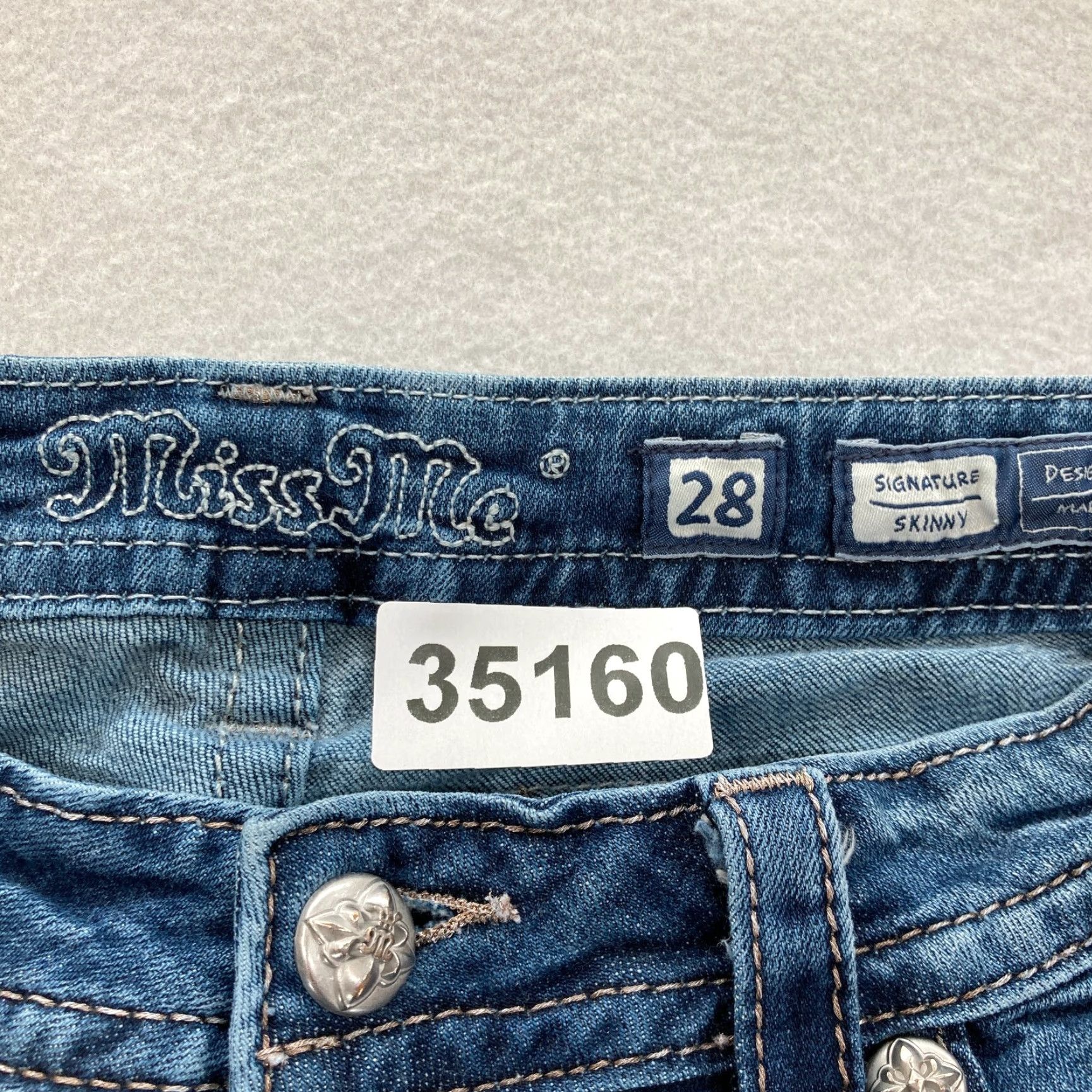 Miss Me Miss Me Signature Skinny Jeans Women's 28 Blue Stretch Denim Cross Embroidered Jeans Size 28" / US 6 / IT 42 - 5 Thumbnail