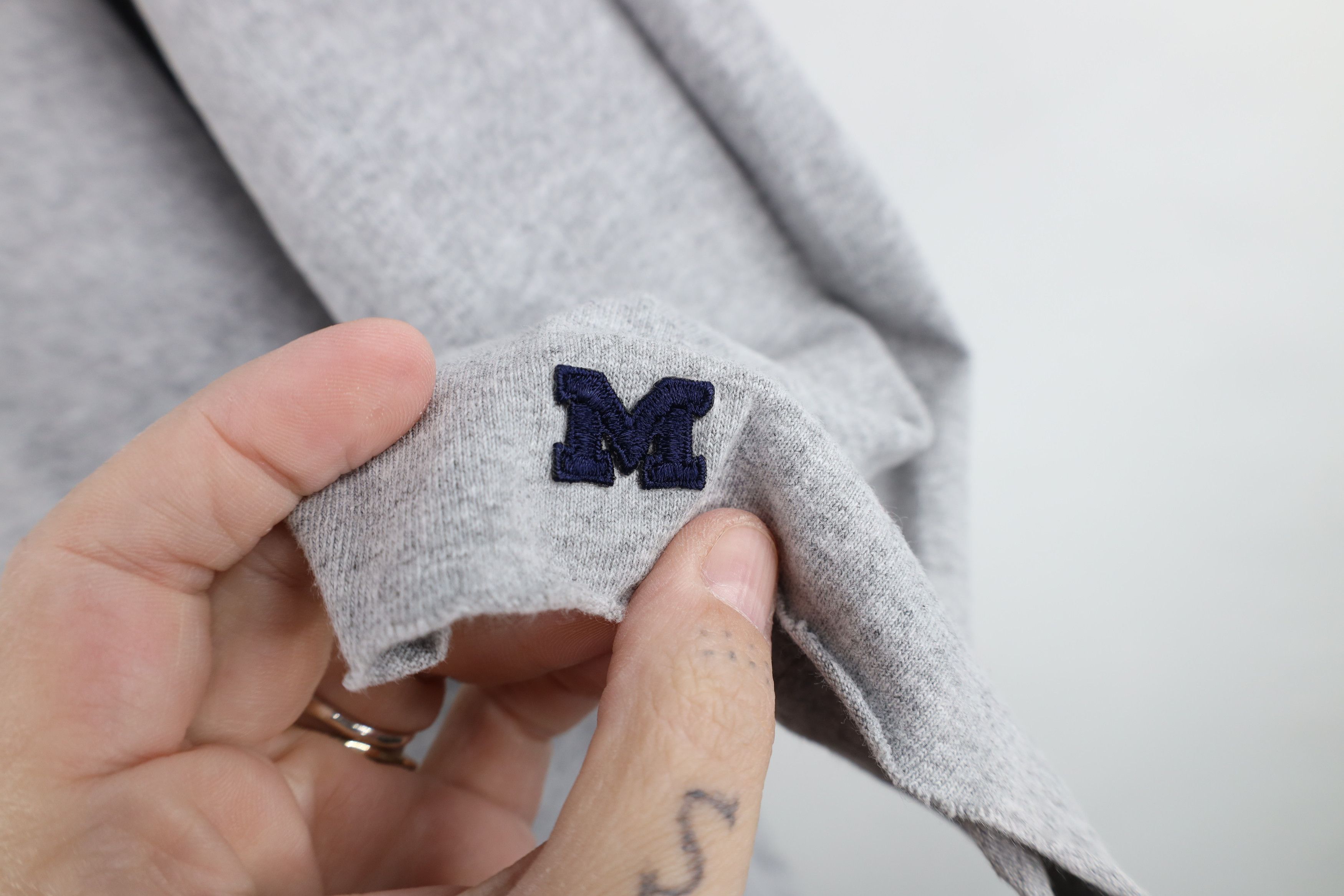 Vintage Vintage 90s University of Michigan Football T-Shirt Gray USA Size US XL / EU 56 / 4 - 4 Thumbnail