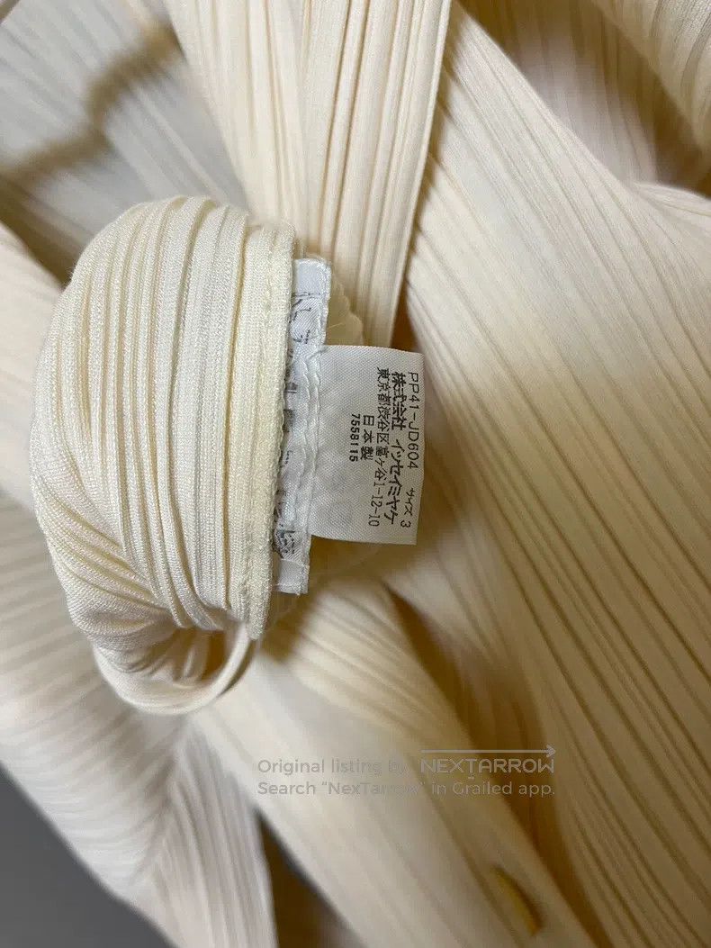 Issey Miyake Milky White Bishop Sleeve Coat