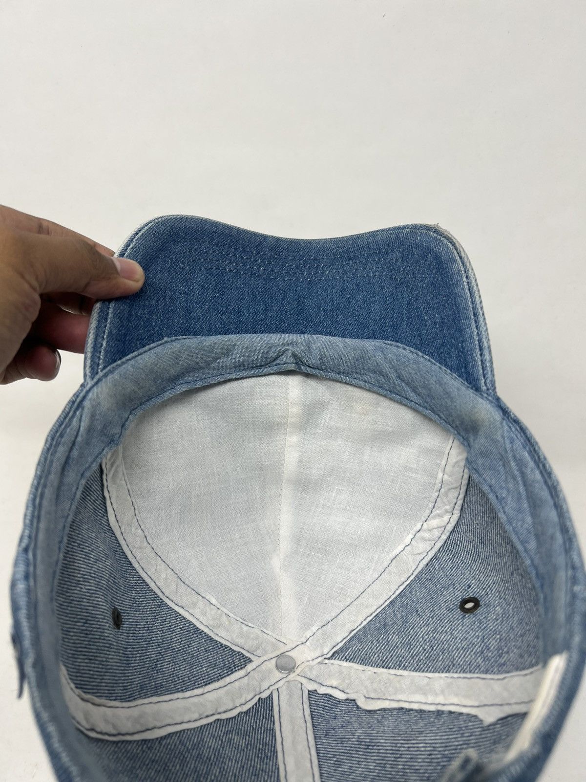 Vintage Vintage Winnie The Pooh Denim Hat Cap Size ONE SIZE - 8 Thumbnail