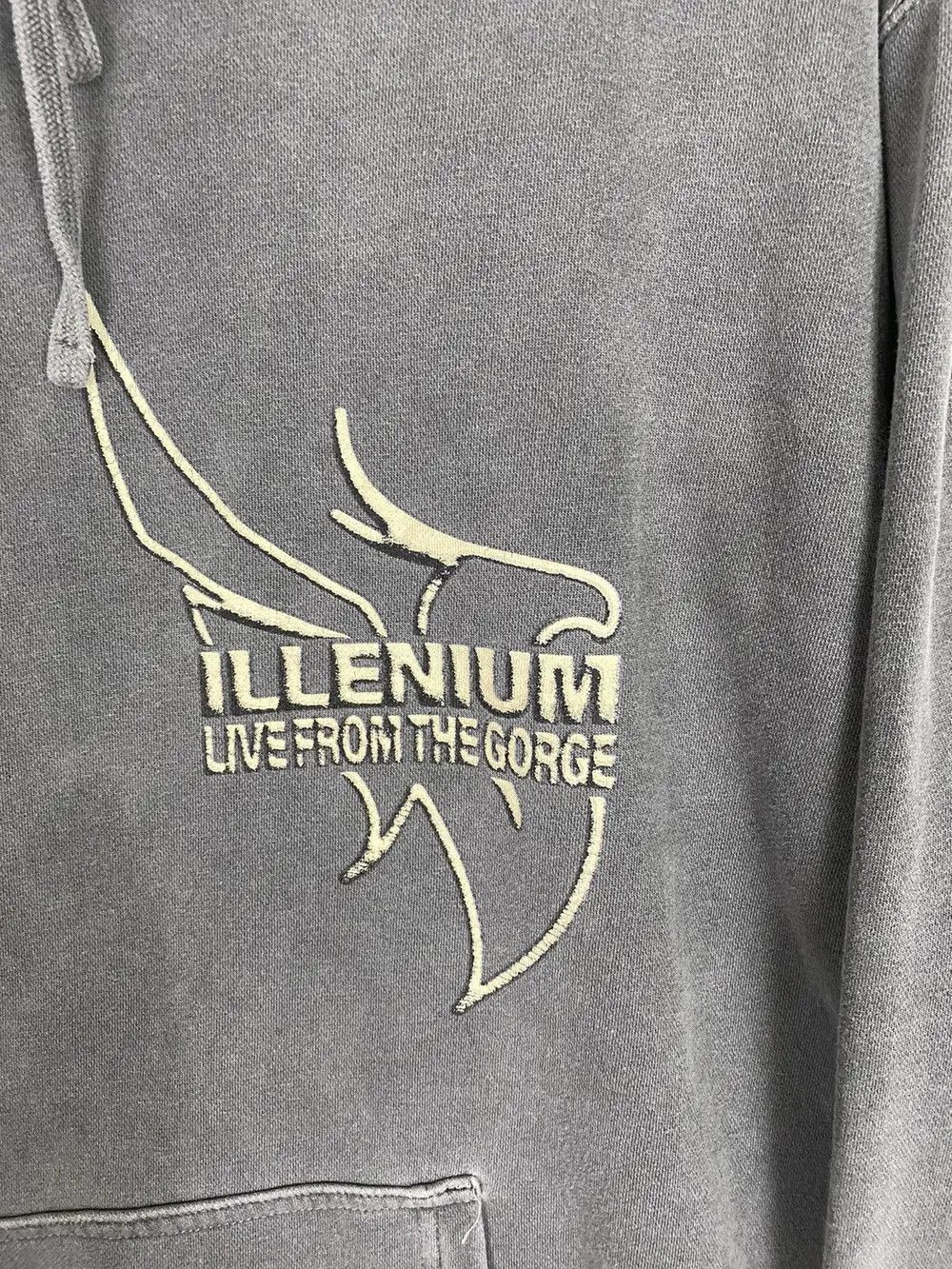 Vintage Independent ILLENIUM Hoodies
