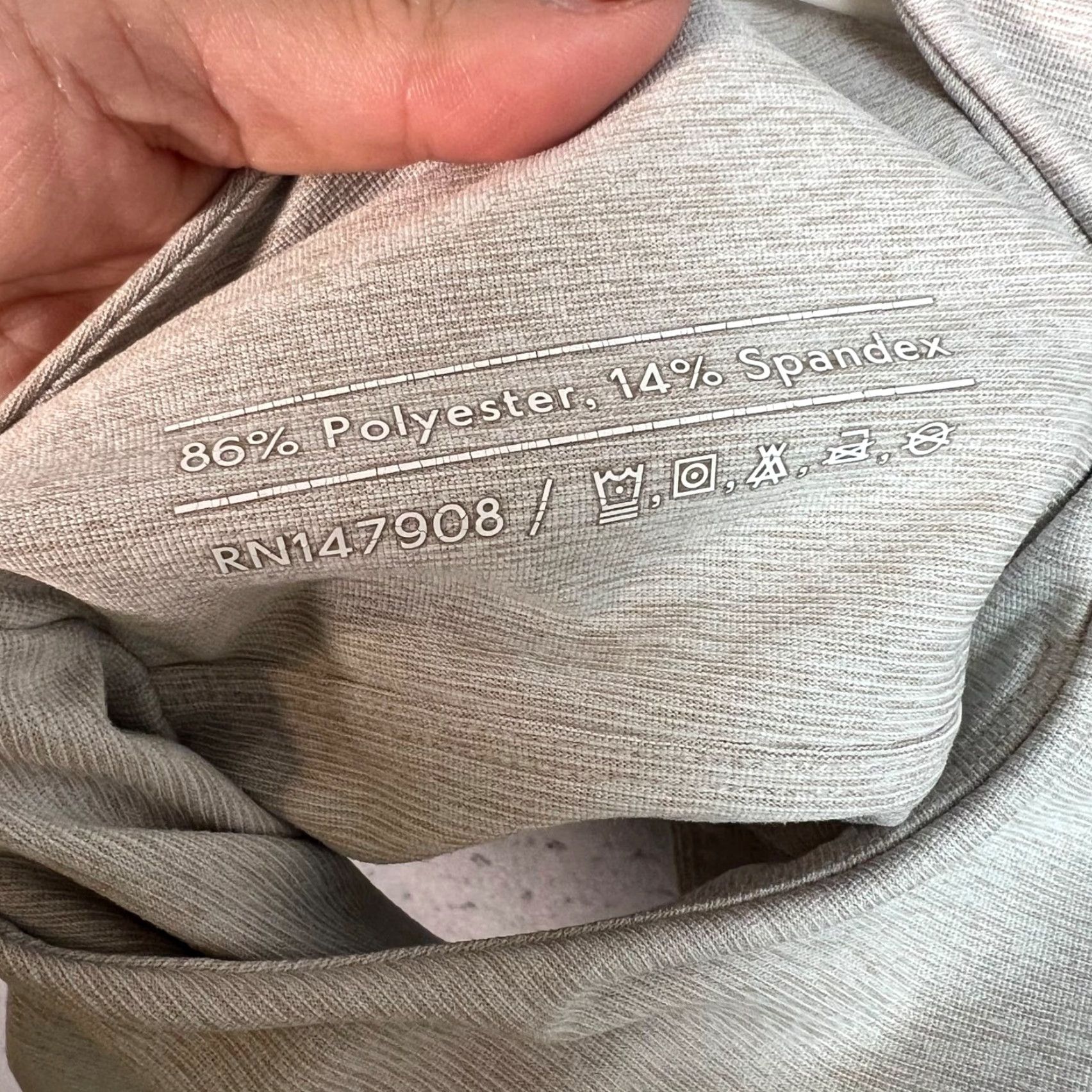 Outdoor Voices Outdoor Voices Top Womens Medium Heather Gray V-Neck Crop Top Athletic Gym Size M / US 6-8 / IT 42-44 - 4 Thumbnail