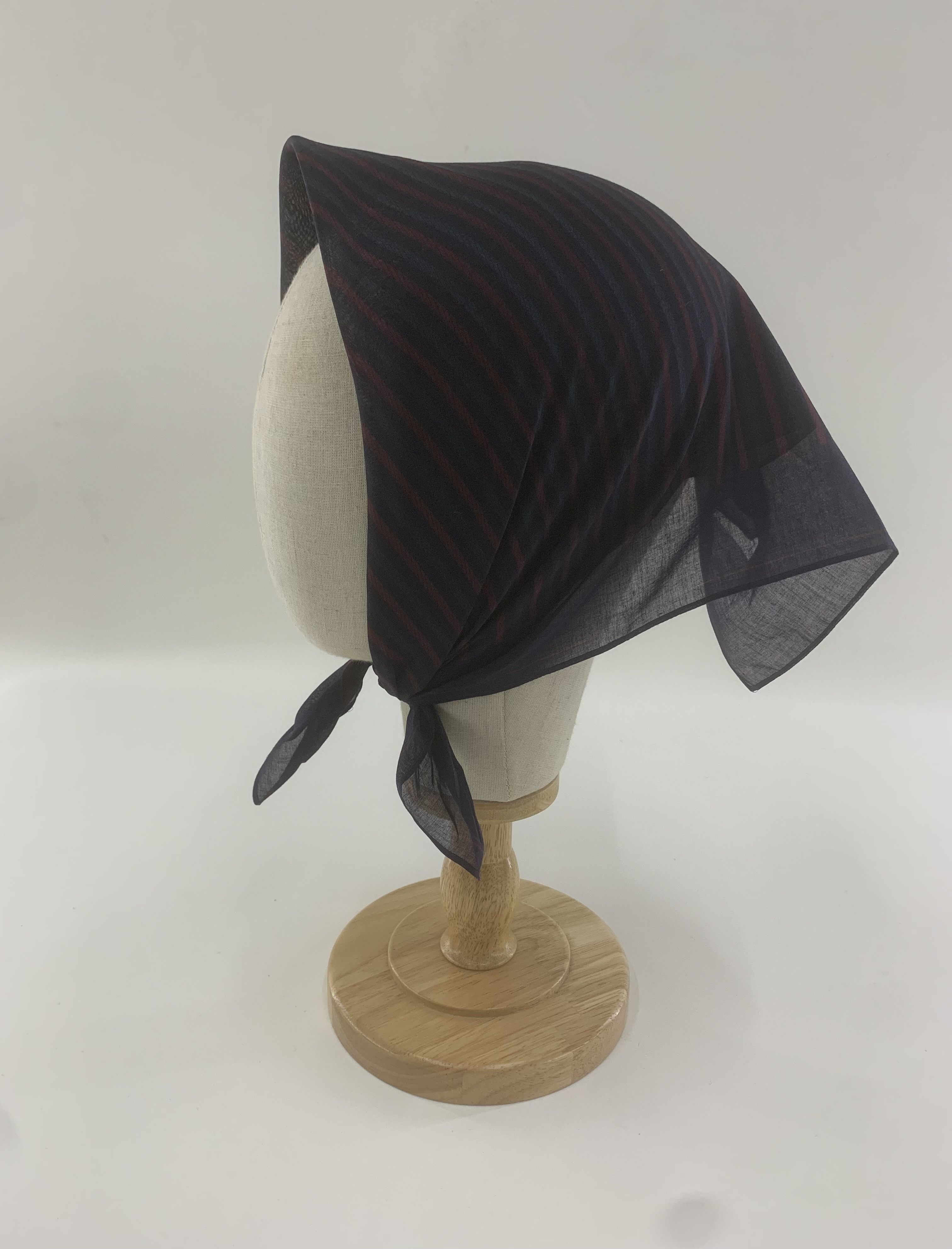 Yves Saint Laurent Yves Saint Lauren Handkerchief Bandana Neckerchief TB3348 Size ONE SIZE - 3 Thumbnail
