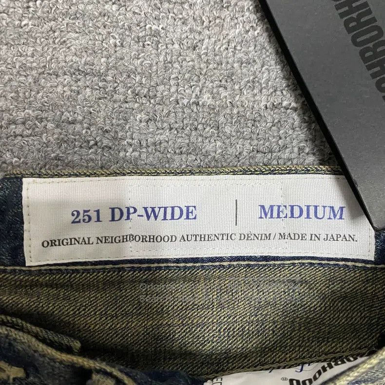 Neighborhood Neighborhood size M Spring/Summer 25 Washed Destroyed King Size US 27 - 6 Thumbnail