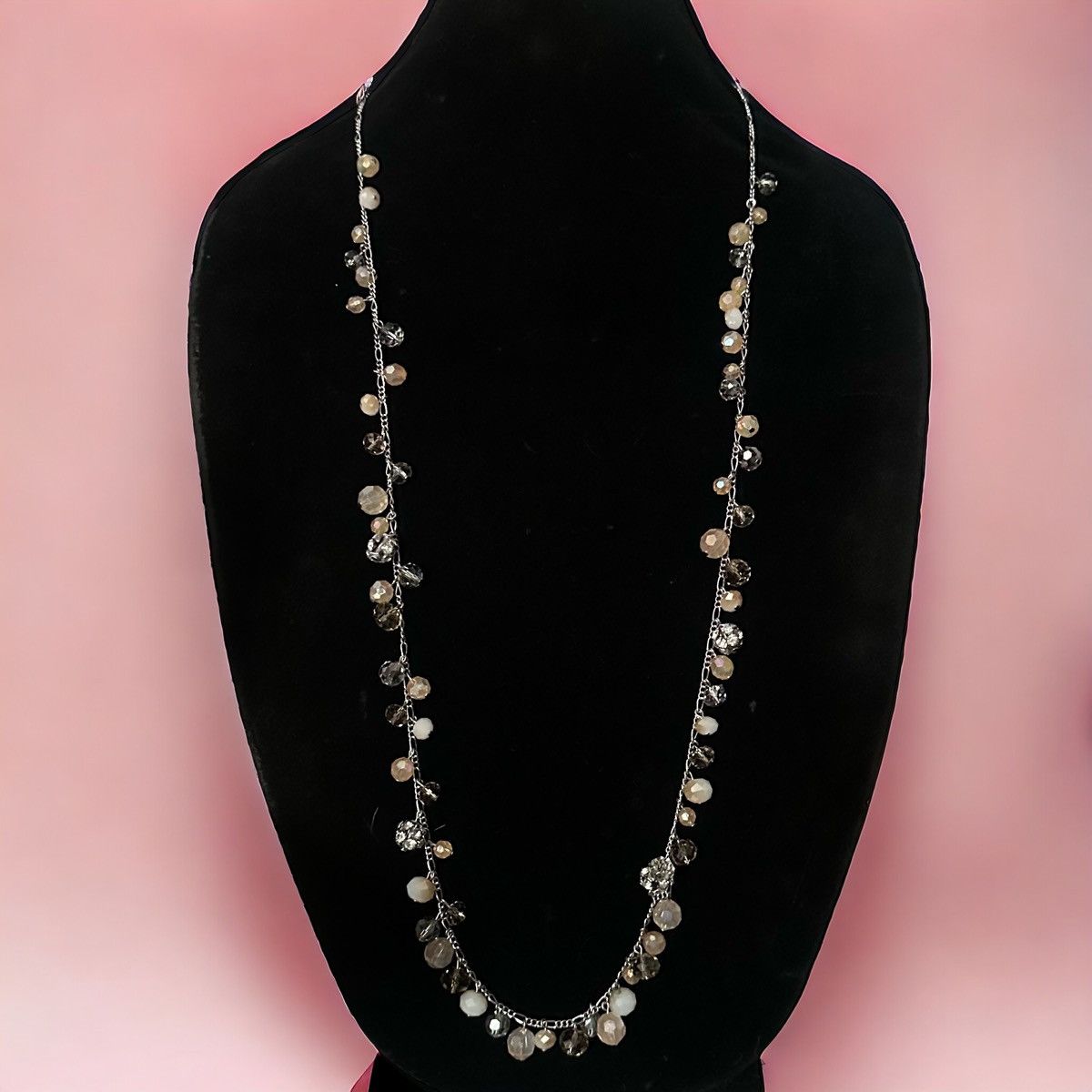 Loft Loft long glass bead charm necklace Size ONE SIZE - 1 Thumbnail