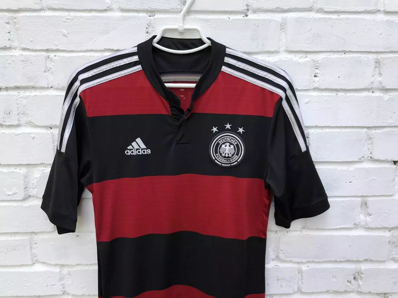 Adidas GERMANY NATIONAL TEAM 2014 2015 AWAY FOOTBALL JERSEY SOCCER Size US S / EU 44-46 / 1 - 2 Thumbnail