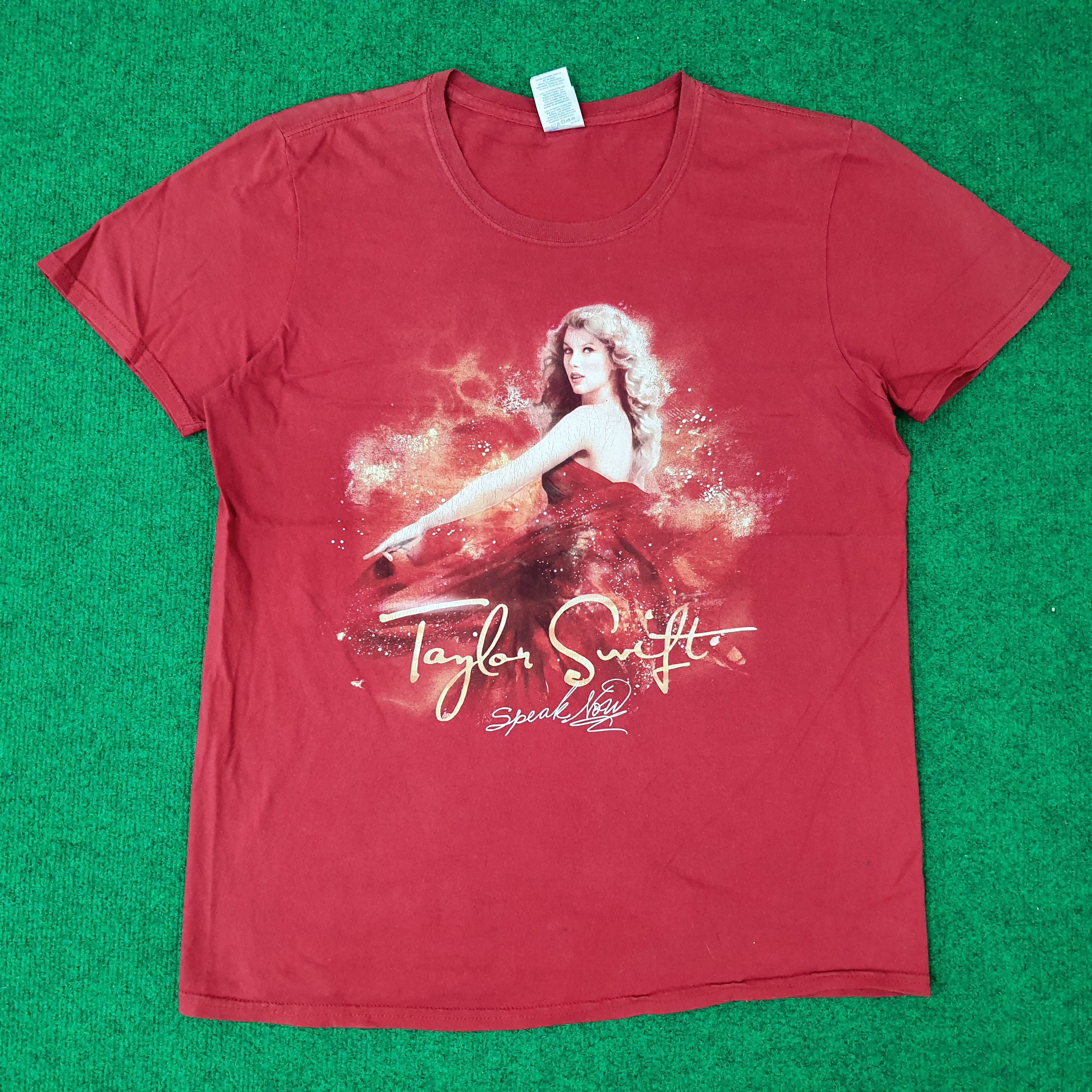Band Tees Vintage Taylor Swift Speak Now Tour Tshirt C249N37 Size US M / EU 48-50 / 2 - 1 Thumbnail