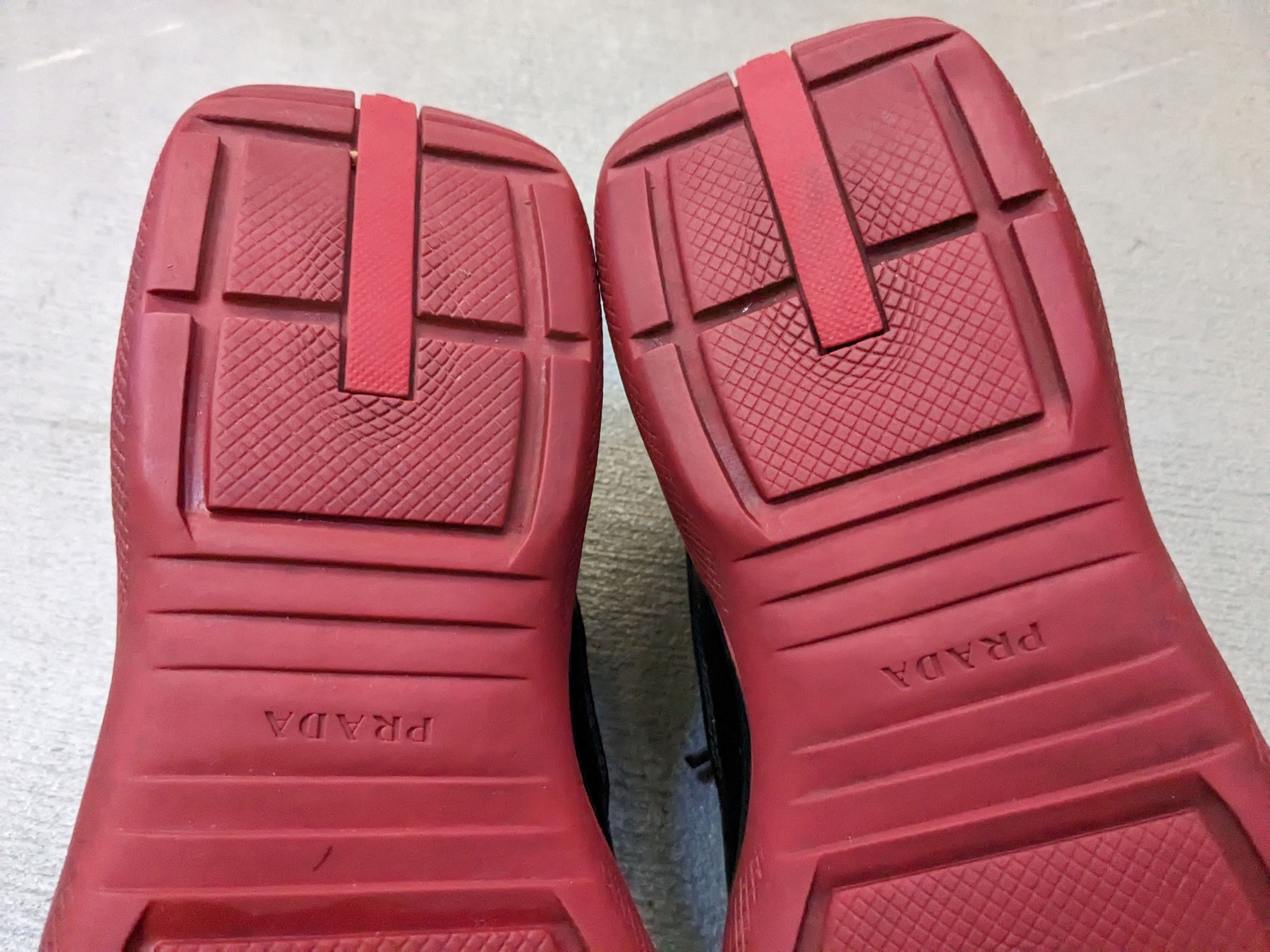 Prada Prada America's Cup Size 7 Black Red Leather 4E2905 Size US 7 / EU 40 - 22 Thumbnail