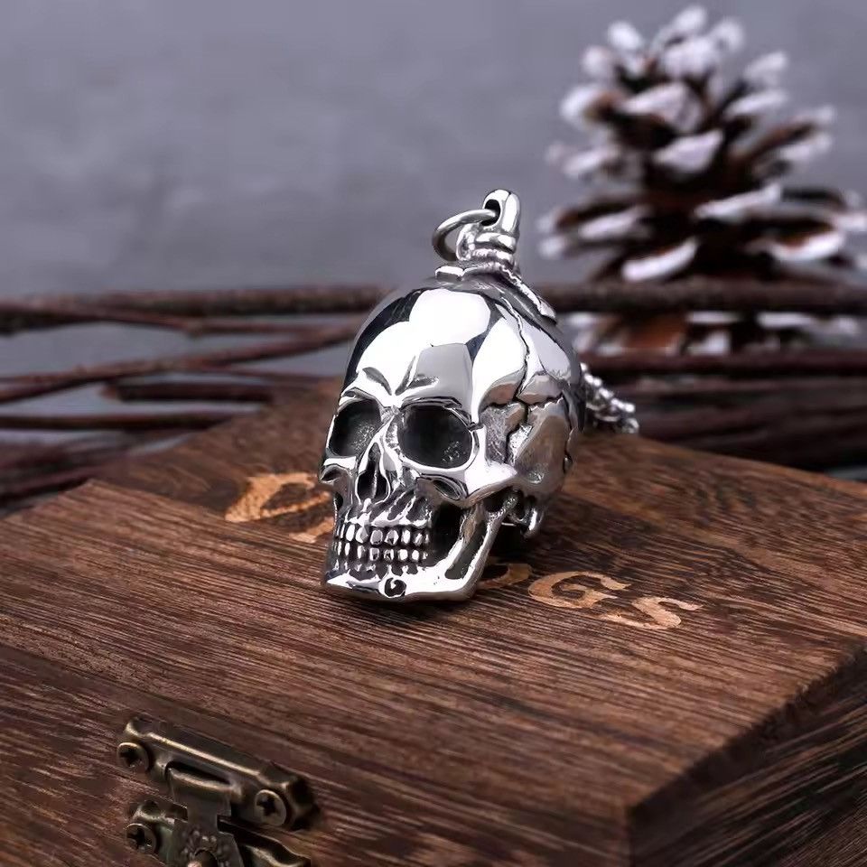 Jewelry Goth Skull Pendant Necklace Size ONE SIZE - 4 Thumbnail