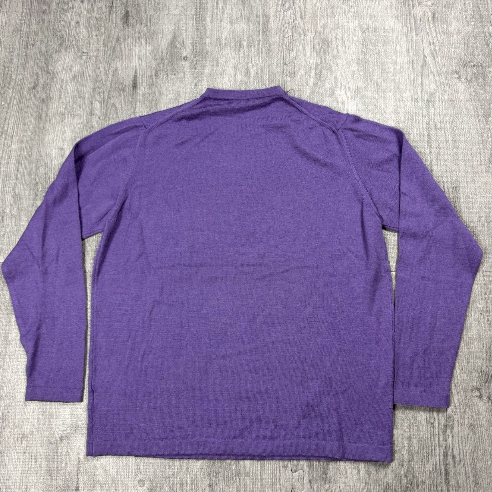 Saks Fifth Avenue VINTAGE SAKS FIFTH AVENUE CASHMERE Purple Sweater WOMENS Medium Pullover Knit Long Sleeve SAKS Designer Preppy 1990s-2000s Italy Purple Womens Size M / US 6-8 / IT 42-44 - 5 Thumbnail