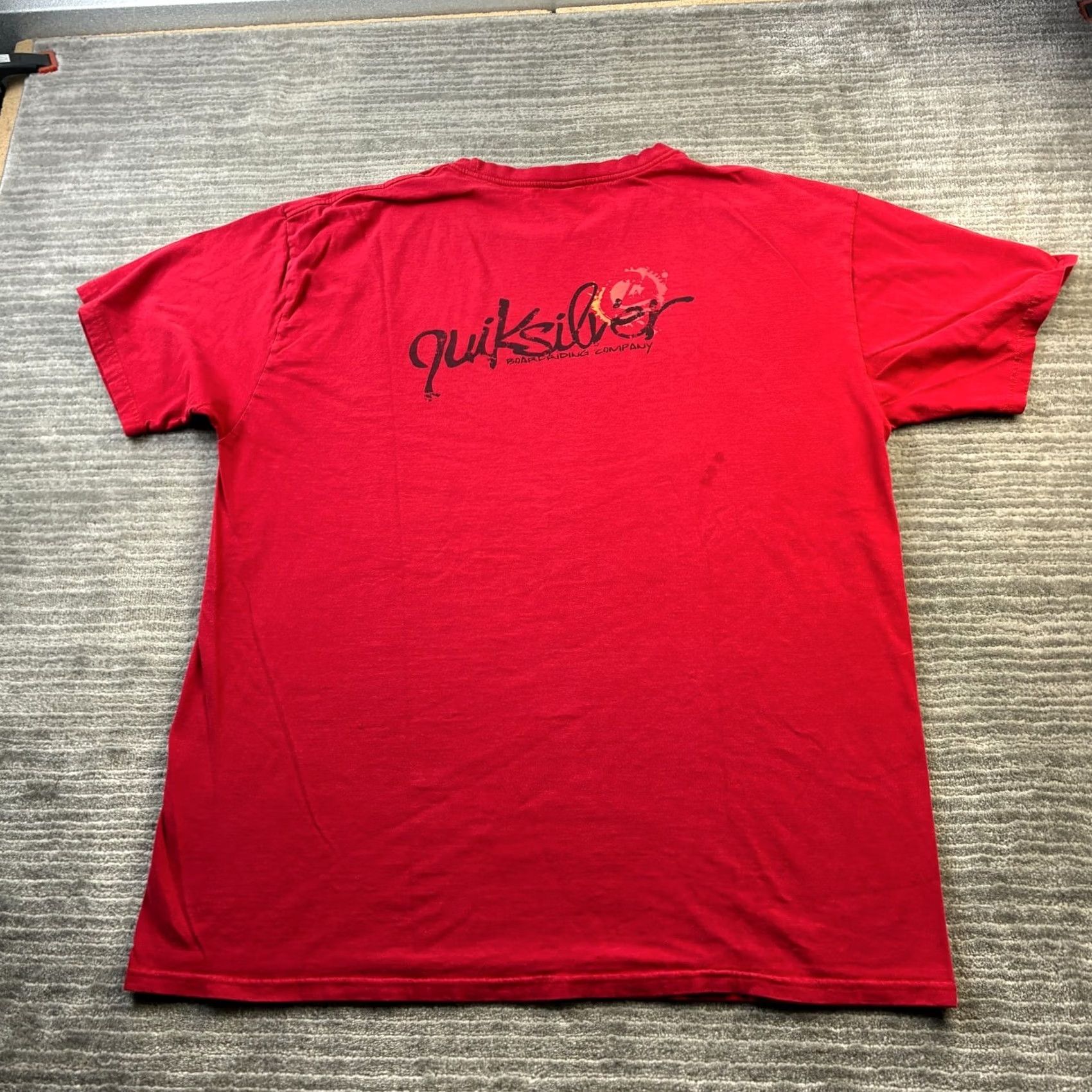 Quiksilver VINTAGE Quiksilver Shirt XL Red T-Shirt Mens Regular Crew Neck Graphic Print 2000s Grunge Classic Sketch Logo Used Vel Size US XL / EU 56 / 4 - 2 Thumbnail