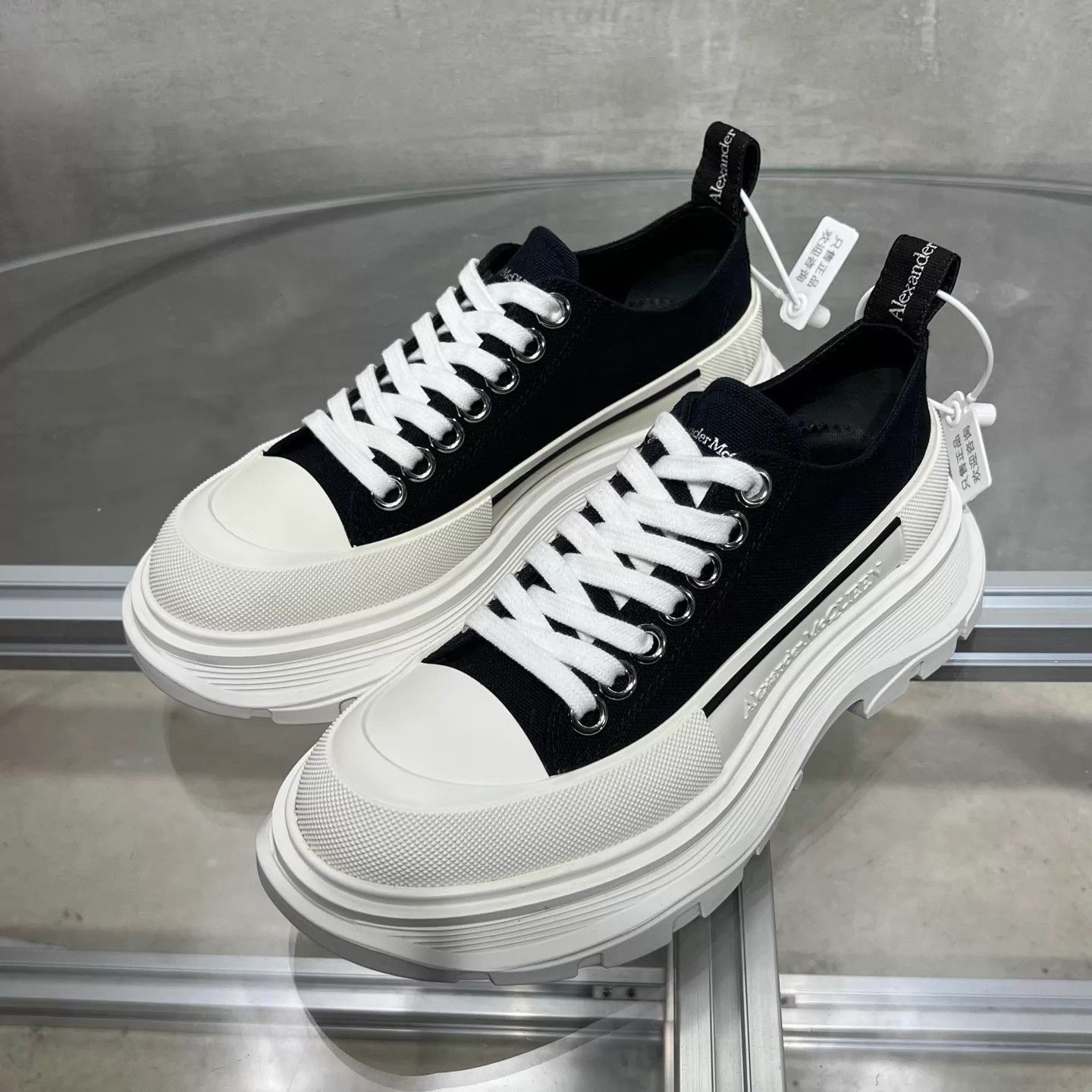 Alexander McQueen Alexander McQueen Black Platform Shoes Size 35 YH25867 Size US 4.5 / IT 34.5 - 2 Thumbnail