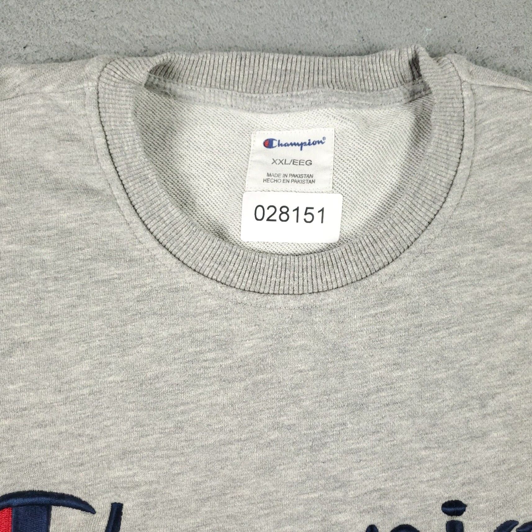 Champion VINTAGE Champion Sweater Pullover Long Sleeve Casual Men 2XL Gray Cotton Blend Logo Size US XXL / EU 58 / 5 - 3 Thumbnail