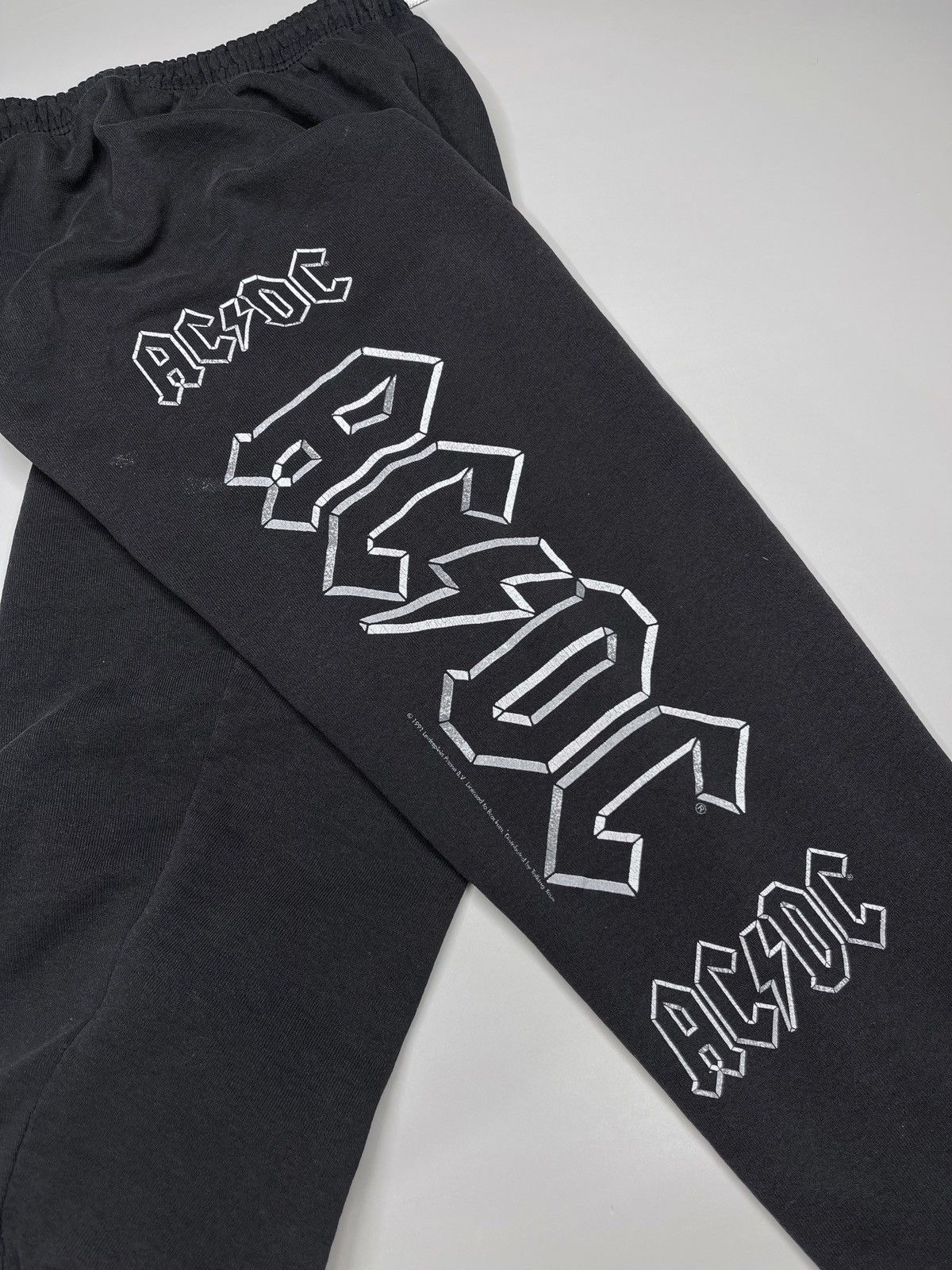 VINTAGE 1991’S AC/DC SWEATPANTS