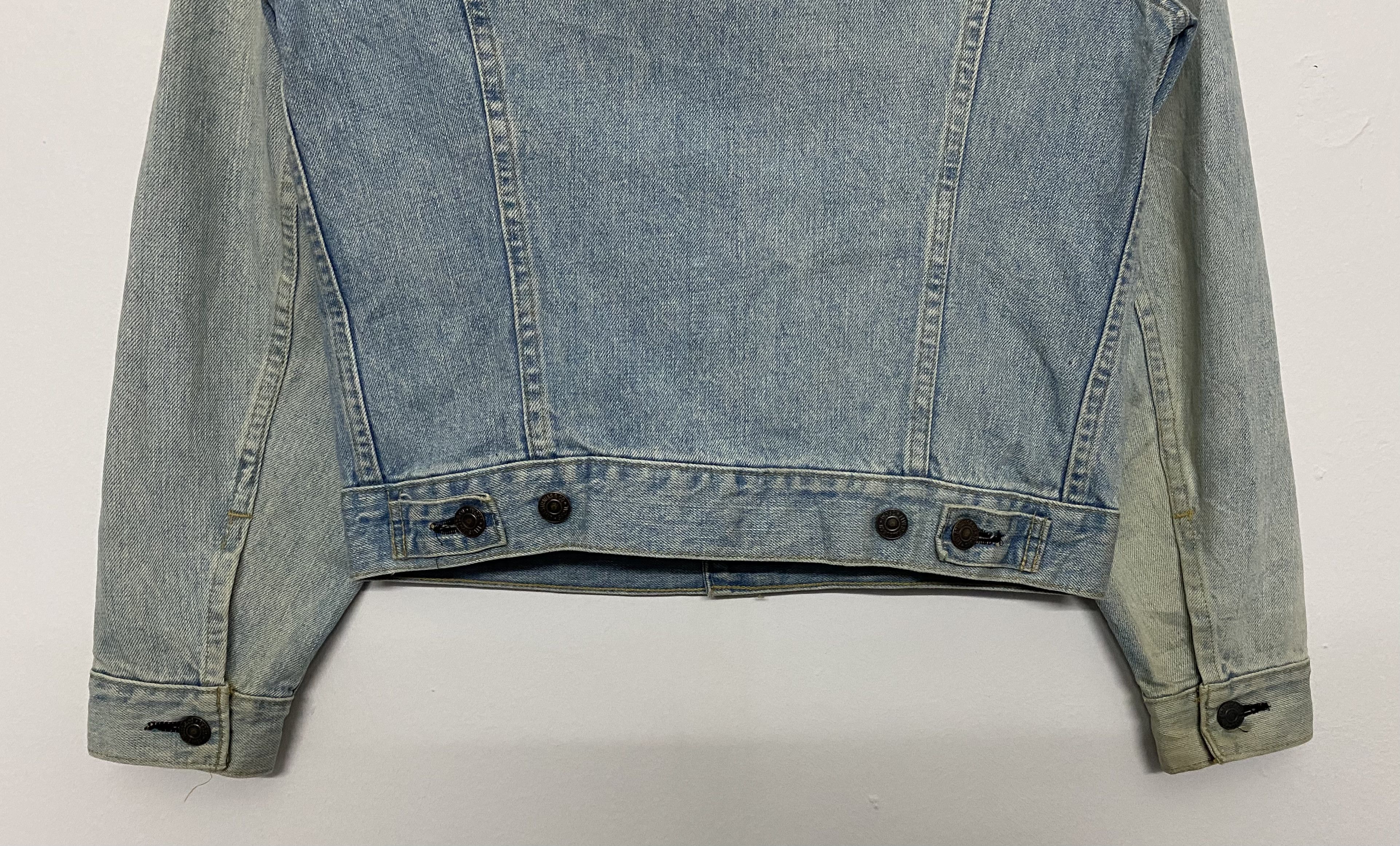 Levi's Vintage Clothing Vintage Levi’s Big E Made In Japan Trucker Jacket Size US S / EU 44-46 / 1 - 9 Thumbnail