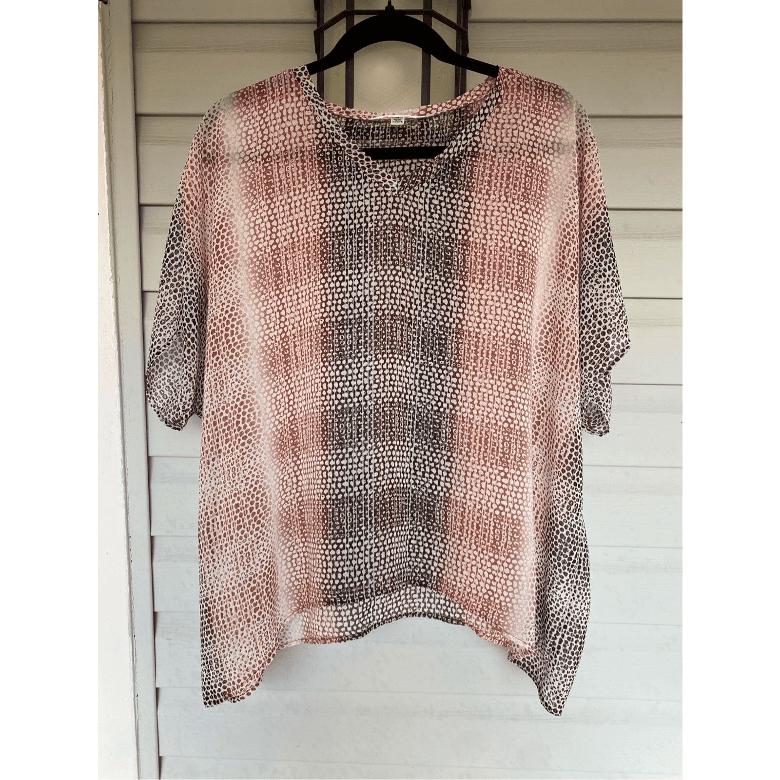 Anthropologie CAbi #240 Sheer "Cover Up Tee" Blouse Brown Size Medium Size M / US 6-8 / IT 42-44 - 1 Thumbnail