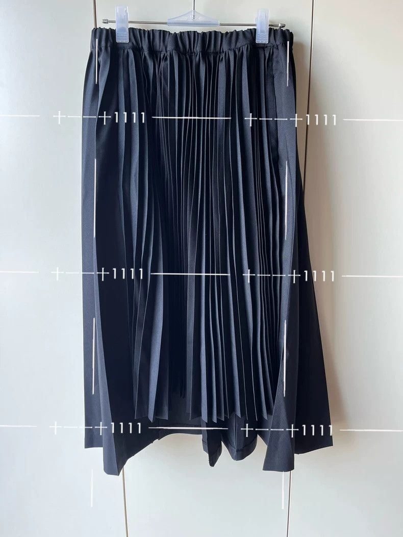 Comme des Garcons Comme Des Garcons size S Polyester Skinny Pleated Skirt Size 24" / US 00 / IT 34 - 1 Thumbnail