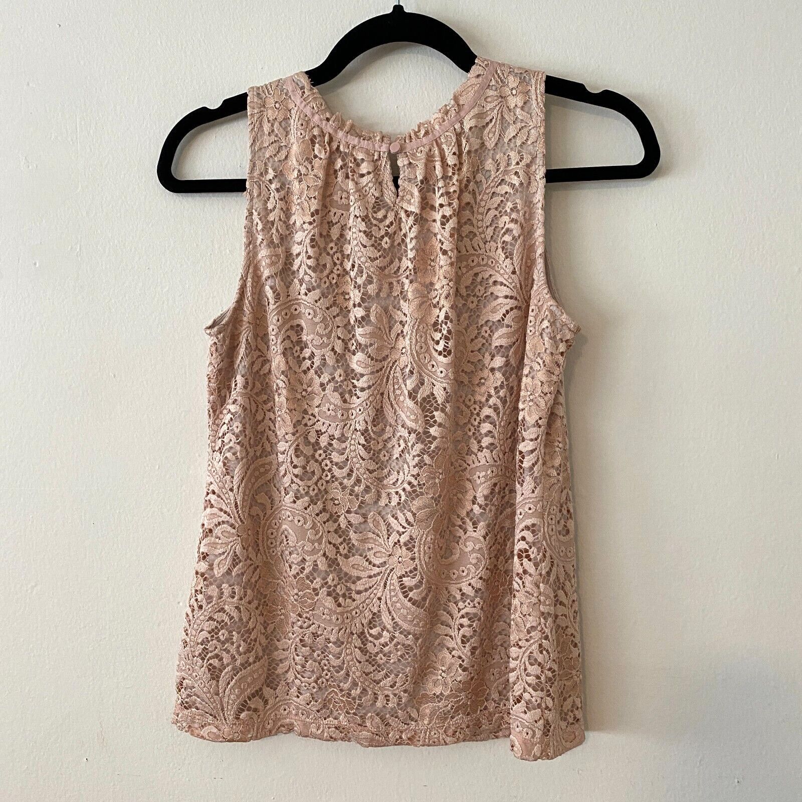 Other LOFT Rose Floral Lace Lined Sleeveless Blouse Key Hole XSP Size XS / US 0-2 / IT 36-38 - 2 Thumbnail