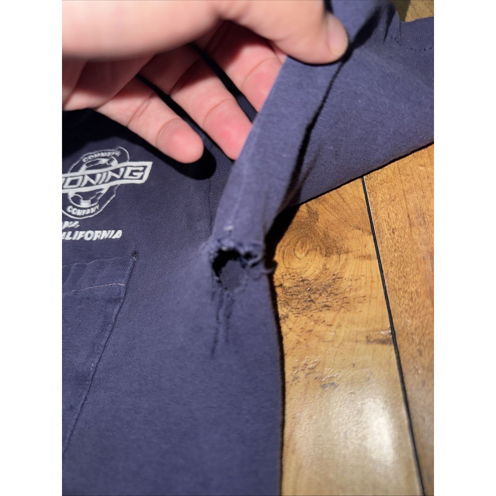 Vintage Vintage Single Stitch Pocket T-Shirt L Navy Blue Distressed Size US L / EU 52-54 / 3 - 7 Thumbnail