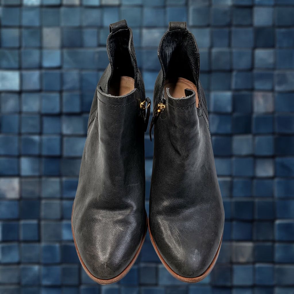 Anthropologie Anthropologie Charlotte Stone black leather ankle Boots Size 9 EU 39 Black Leather Ankle boot Womens Shoes 9 Stone Zipper Casual/Work Size US 9 / IT 39 - 1 Thumbnail