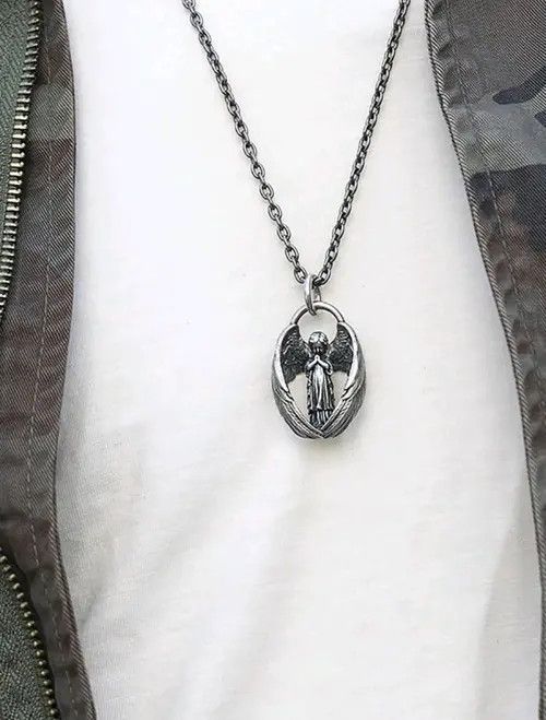 Jewelry Maijima x Reiko Angel Decor Oval Pendant Necklace Size ONE SIZE - 7 Thumbnail
