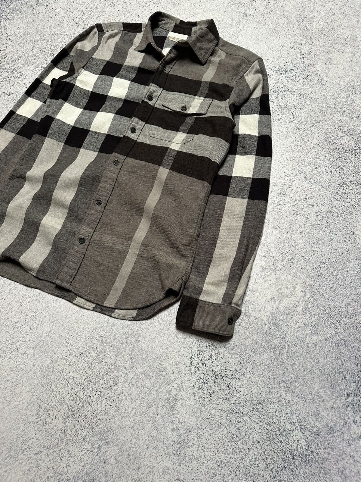 Burberry Burberry Brit Gray Shirt Nova Check Long Sleeve Tartan Shirt Size US S / EU 44-46 / 1 - 4 Thumbnail