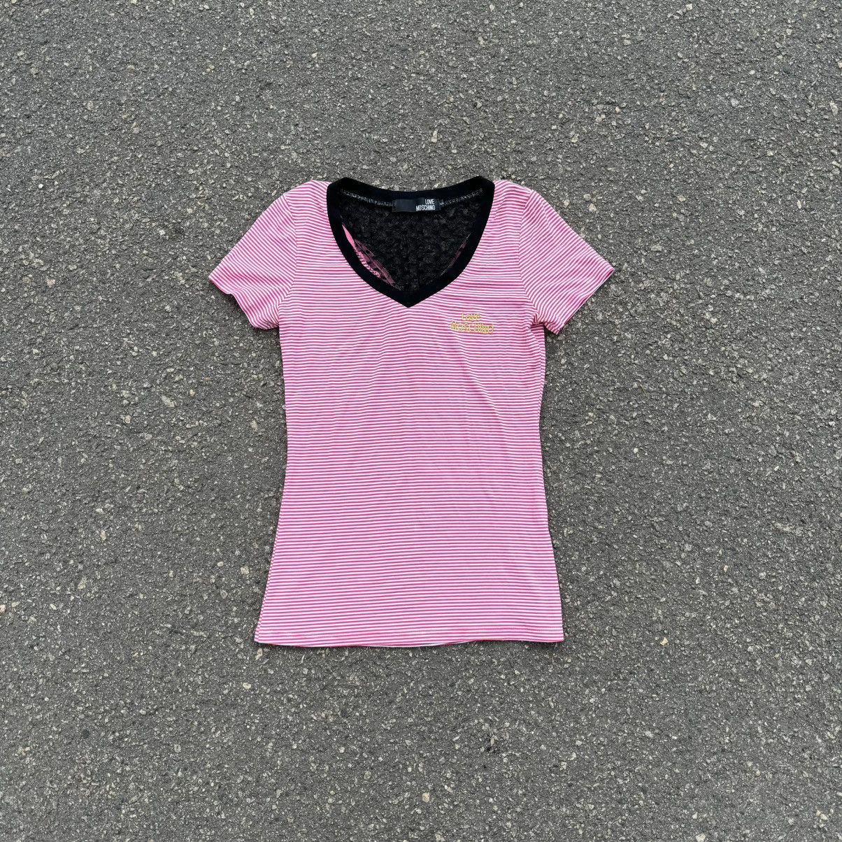 Moschino vintage moschino t shirt big logo streetwear luxury Size S / US 4 / IT 40 - 1 Thumbnail