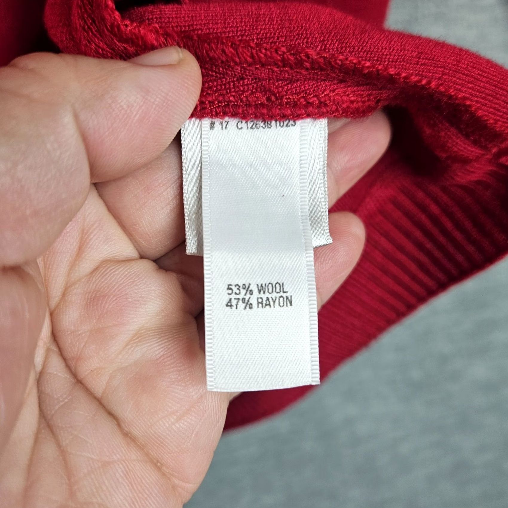 St. John St.John Women's M Red Cropped Open Front Knit Sweater Cardigan V-Neck Wool Rayon USA Holiday 90s Modern Mens Womens Boys Girls Size M / US 6-8 / IT 42-44 - 5 Thumbnail
