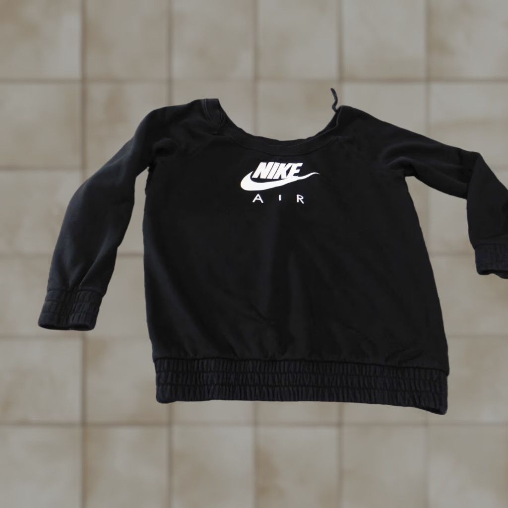 Nike Nike Sweatshirt Womens Small Black Pullover Crew Neck S Stretch Embroidered Swoosh SPORTSWEAR Casual Active Running & Jogging Women’s Regular Fit Size S / US 4 / IT 40 - 1 Thumbnail
