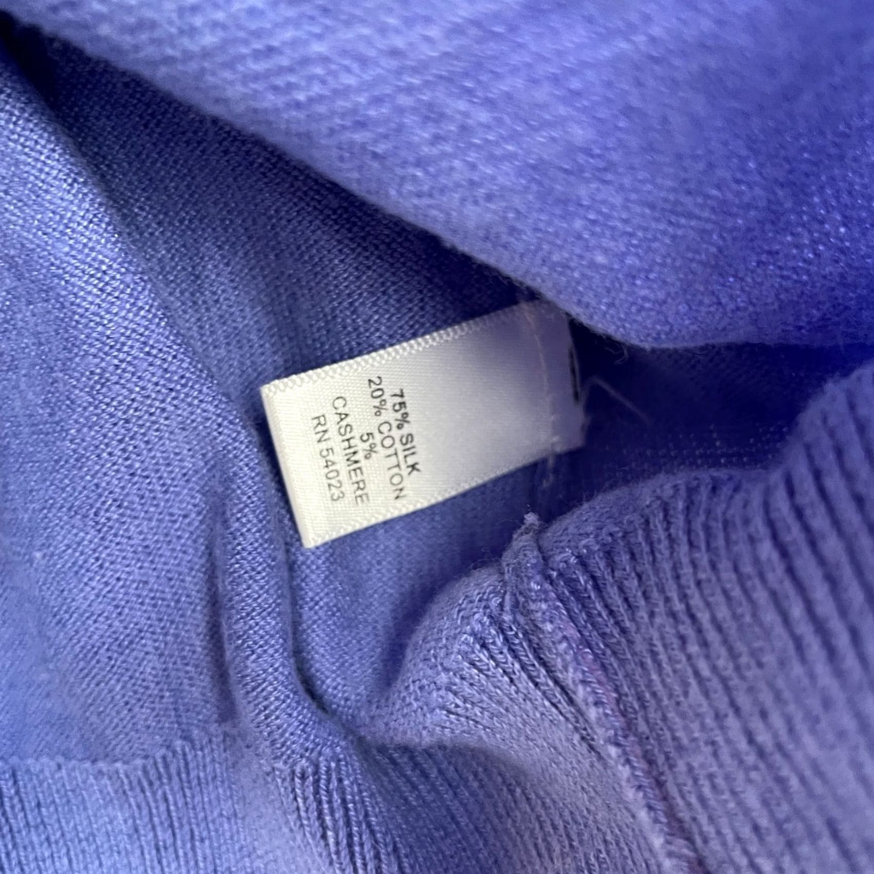 Banana Republic VINTAGE Banana Republic Sweater Mens MT Blue Luxury Blend V Neck Cashmere Knit Size US M / EU 48-50 / 2 - 4 Thumbnail
