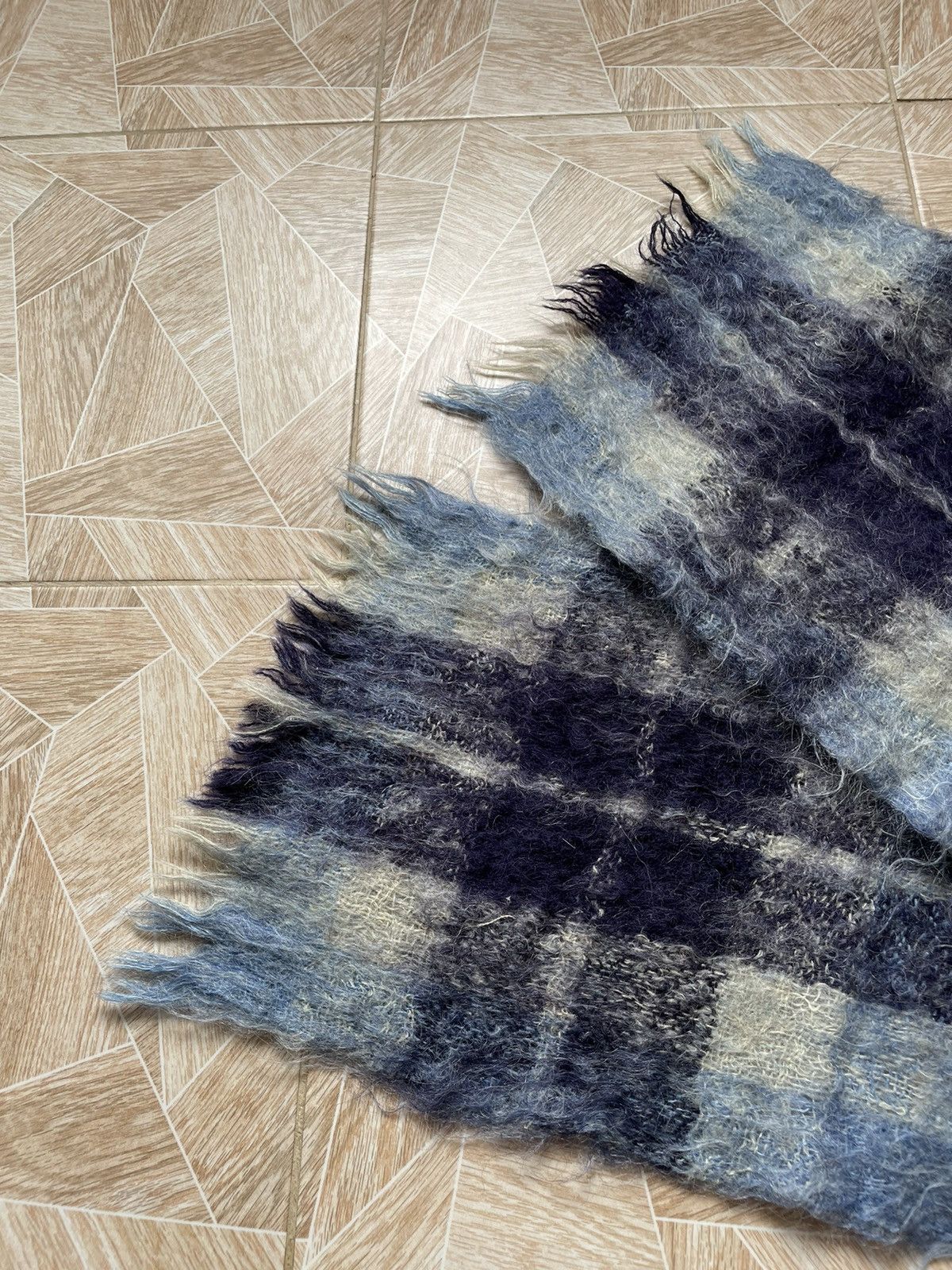 Japanese Brand × Vintage Y2K Rare Archive Japanese Vintage Mohair Wool Striped Scarf Size ONE SIZE - 5 Thumbnail