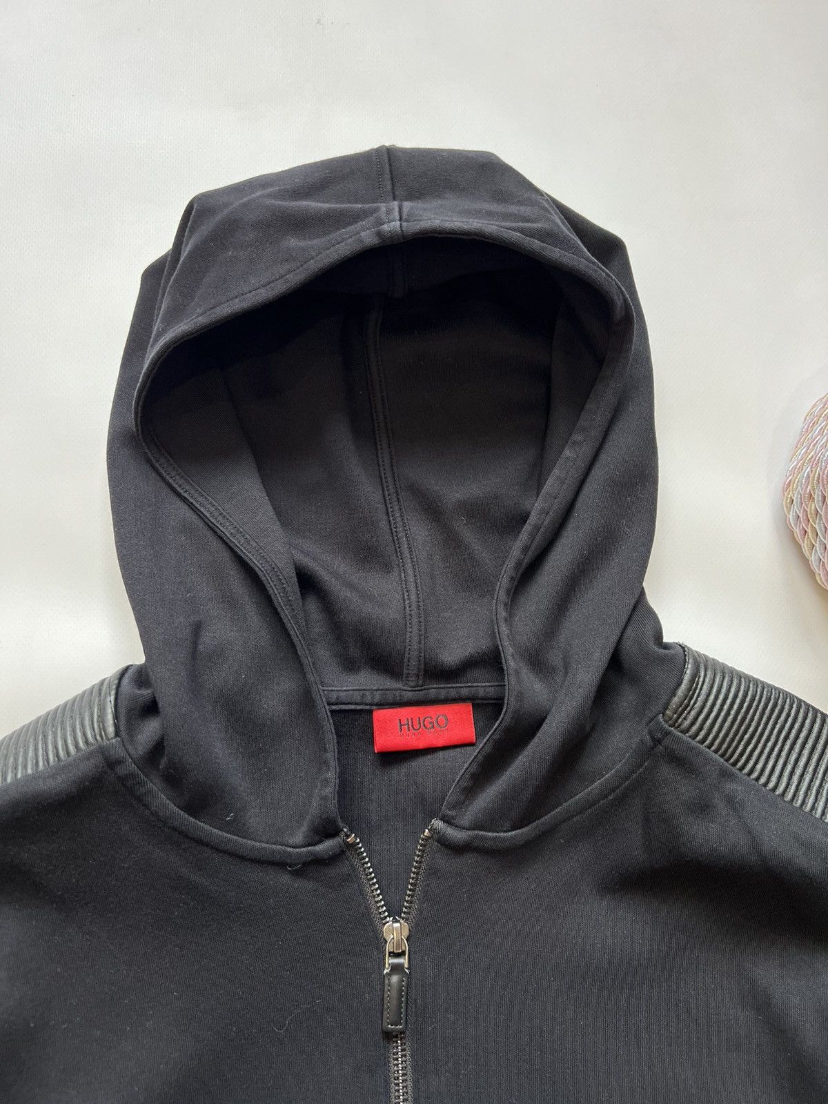 Hugo Boss Hugo BOSS Black Zip Hoodie Mens Classic Leather Size US M / EU 48-50 / 2 - 3 Thumbnail