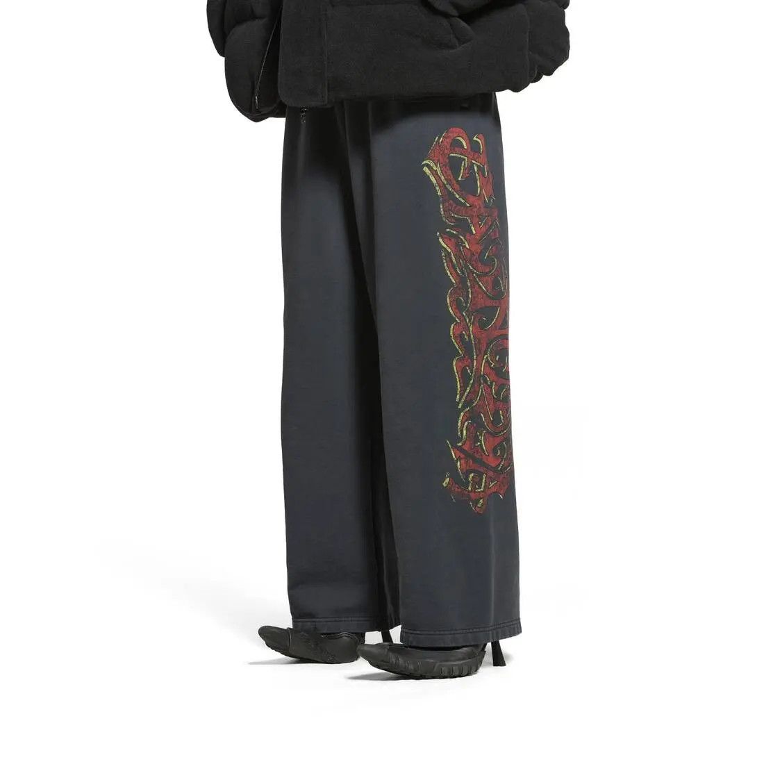 Balenciaga o1la1rc1a0725 Offshore Baggy Sweatpants & Joggers in Black Size US 34 / EU 50 - 5 Thumbnail