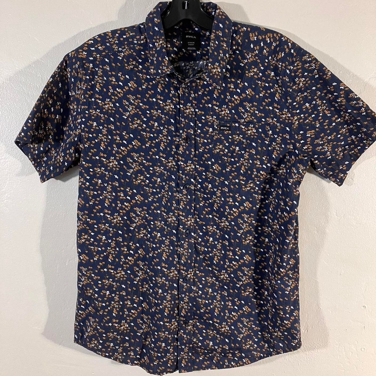 RVCA RVCA Shirt Short Sleeve Button Up Blue Floral Pattern Size US L / EU 52-54 / 3 - 1 Thumbnail