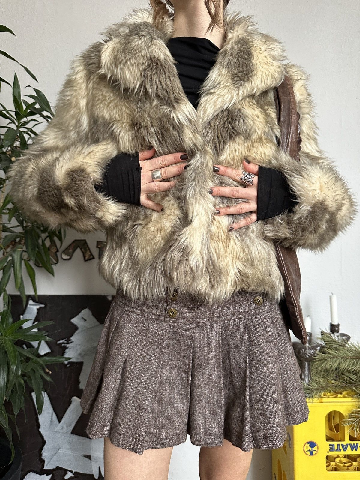 Japanese Brand Lipsy Gorgeous Faux Fur Coat Cropped Jacket Coquette Style Size L / US 10 / IT 46 - 7 Thumbnail