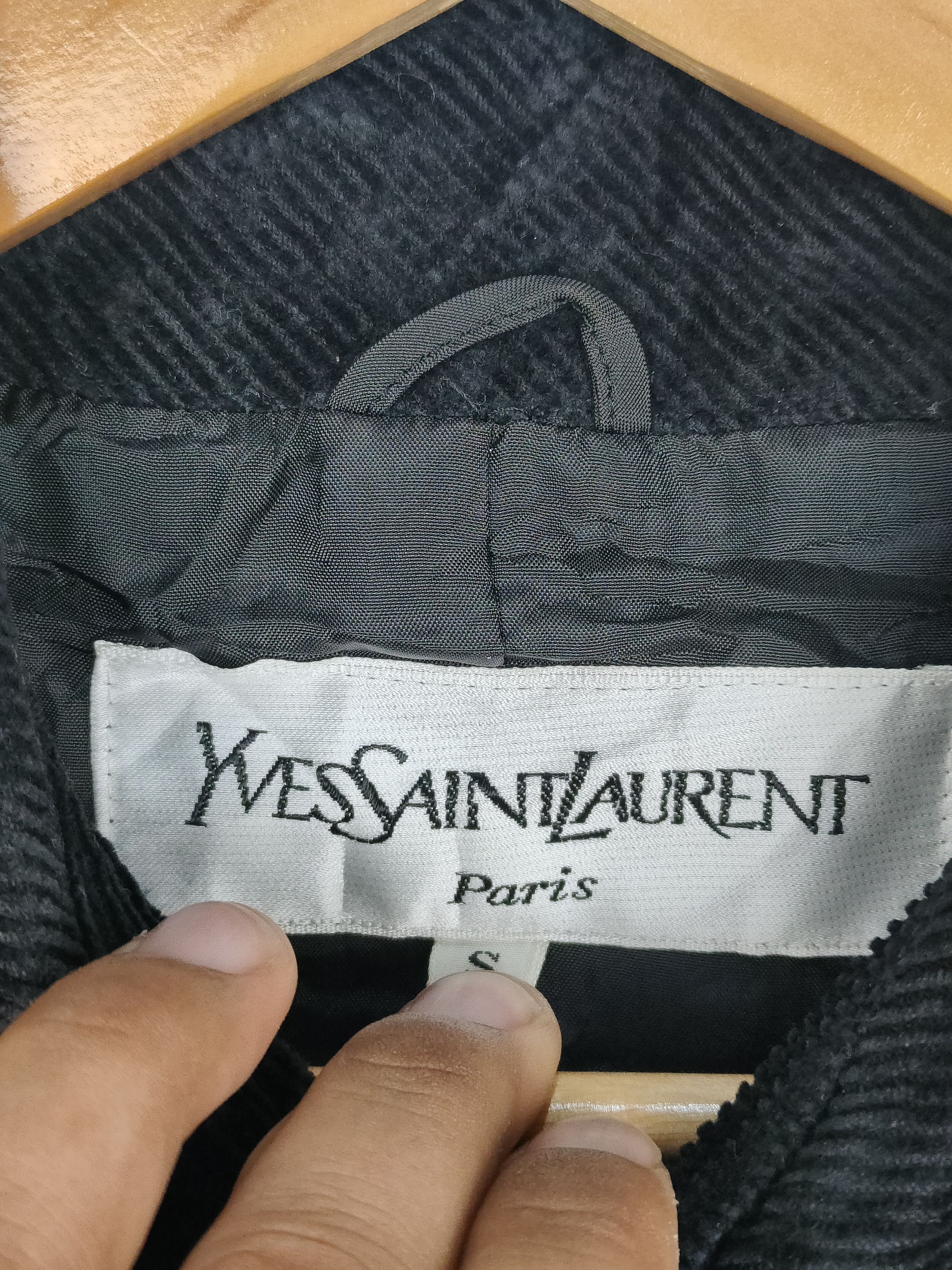 Yves Saint Laurent Yves Saint Laurent Corduroy Trench Coat Size US S / EU 44-46 / 1 - 4 Thumbnail