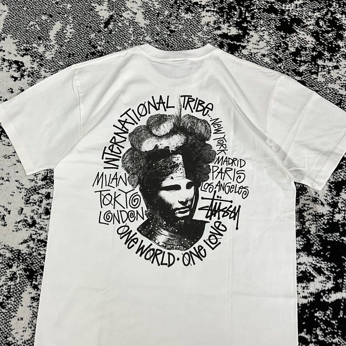 Stussy STUSSY CAMELOT PIGMENT DYED TEE NATURAL- LARGE Size US L / EU 52-54 / 3 - 2 Thumbnail