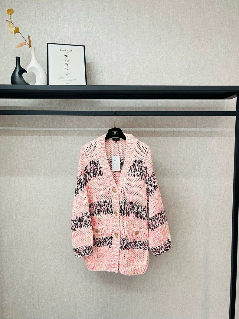 Chanel Chanel 20s roof series pink knitted cardigan jacket 2504-Ne Size XS / US 0-2 / IT 36-38 - 1 Thumbnail